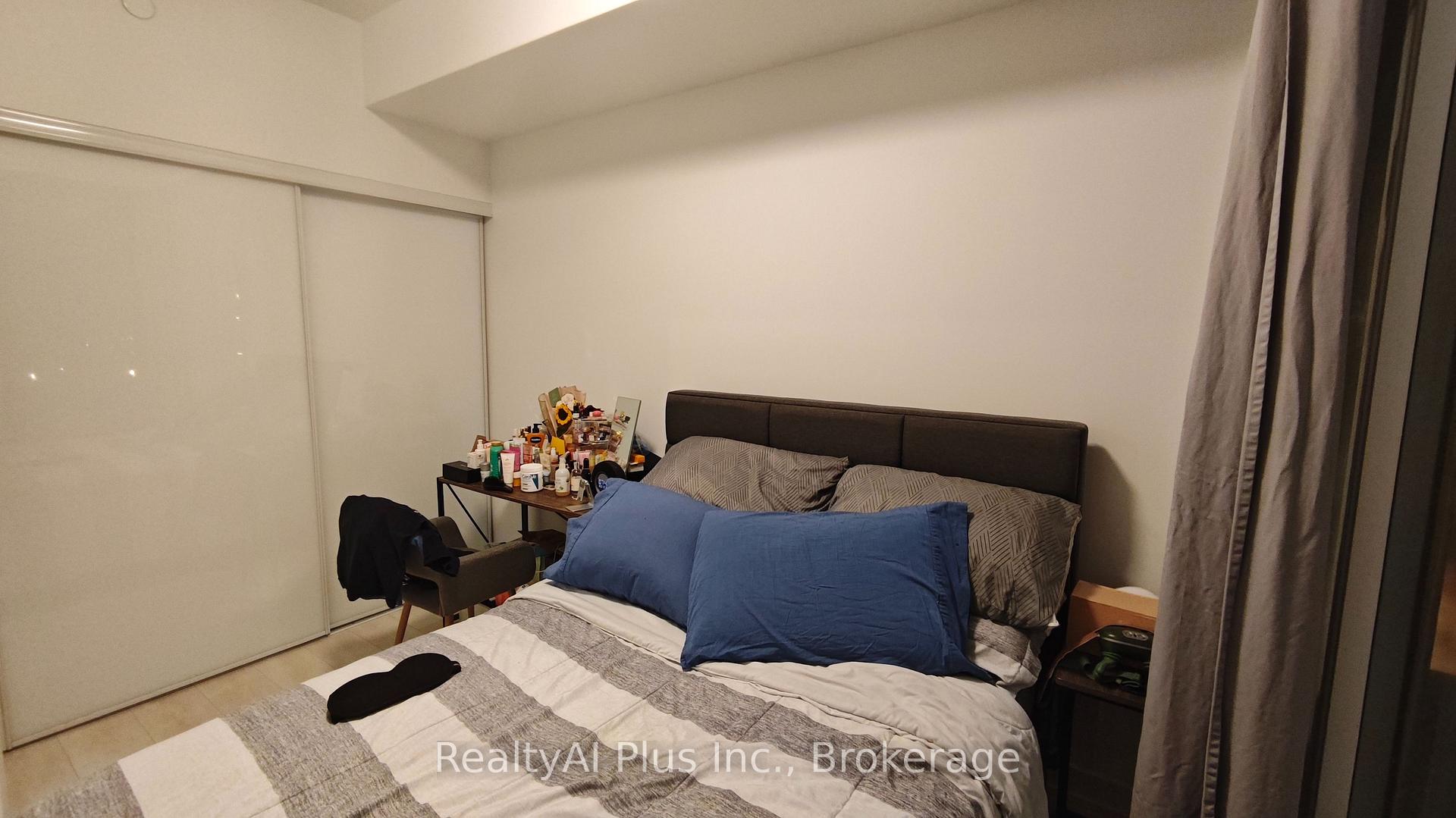 Photo 9 of Unit 1803, 5 Defries Street, Toronto, Regent Park — HOMEH