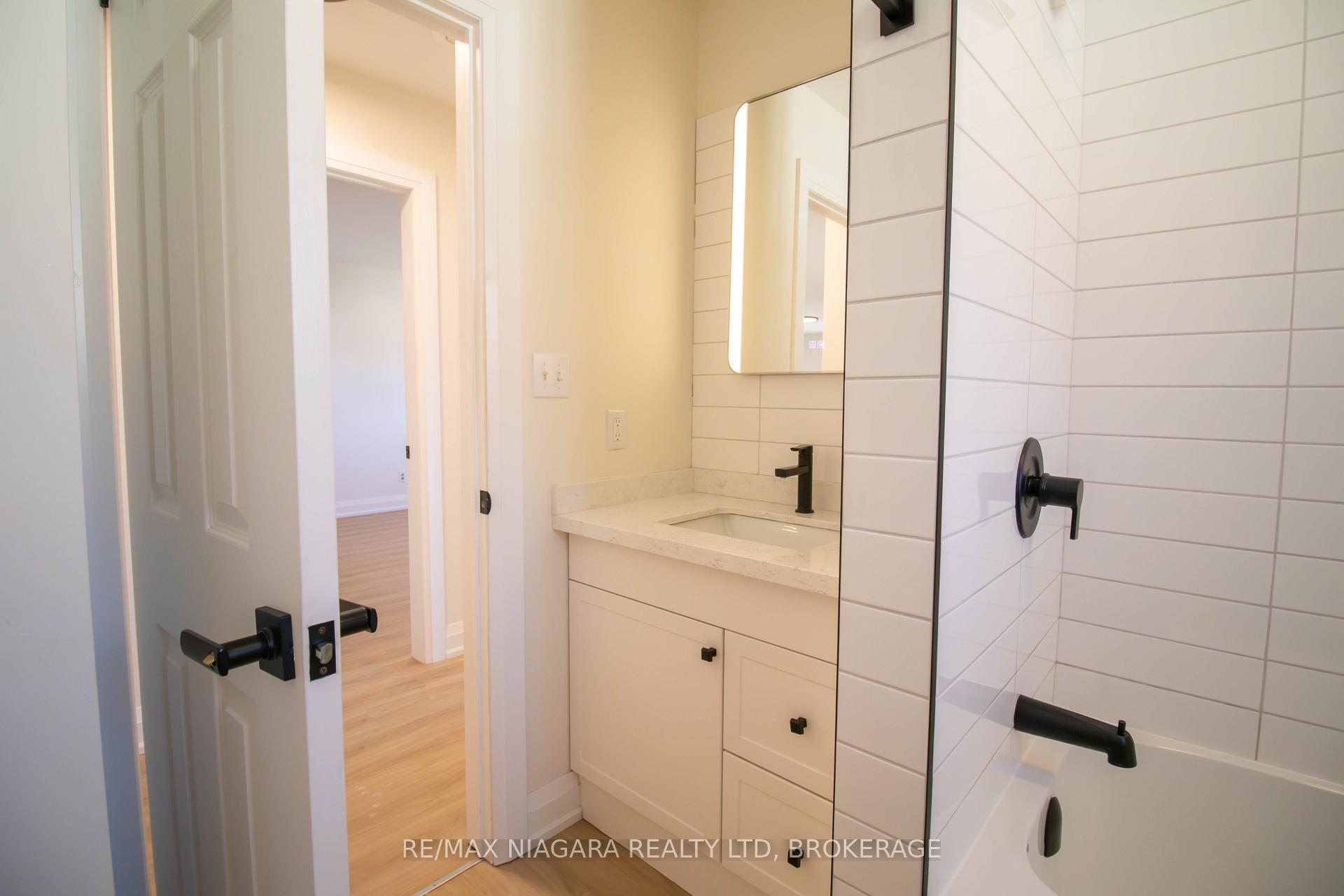 Photo 11 of 3 Klines Avenue, Welland, Broadway — HOMEH