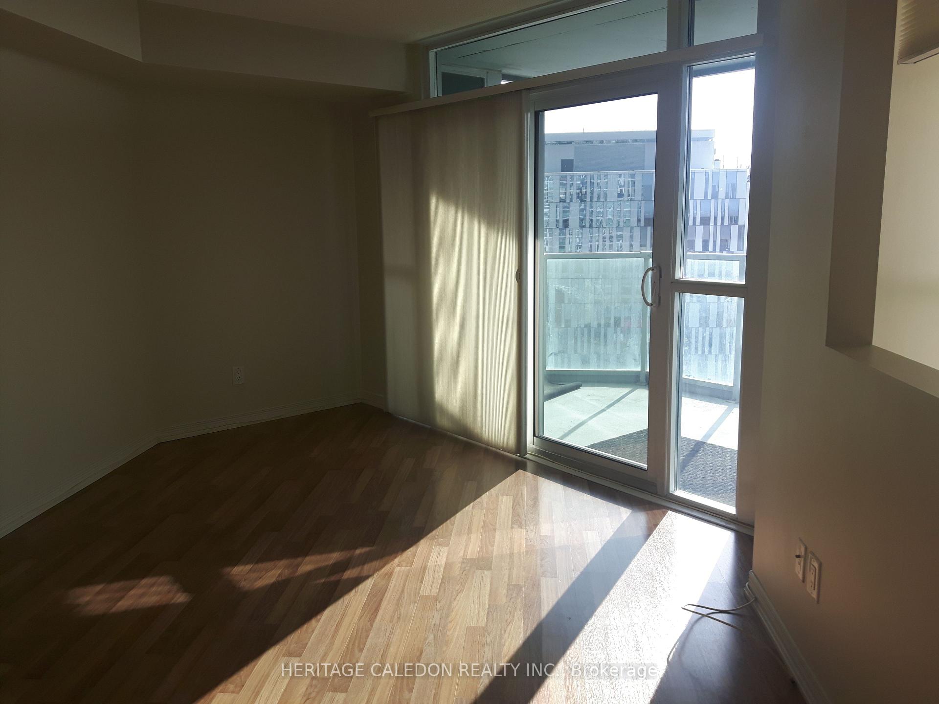 Photo 8 of Unit 1007, 9 George Street N, Brampton, Downtown Brampton — HOMEH