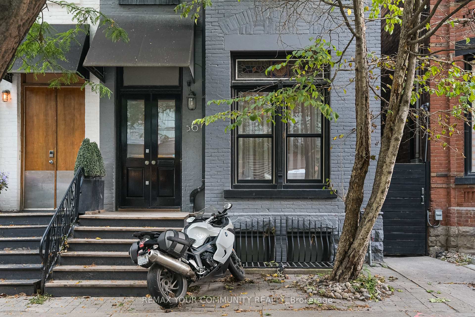Photo 2 of 50 Stewart Street, Toronto, Waterfront Communities — HOMEH