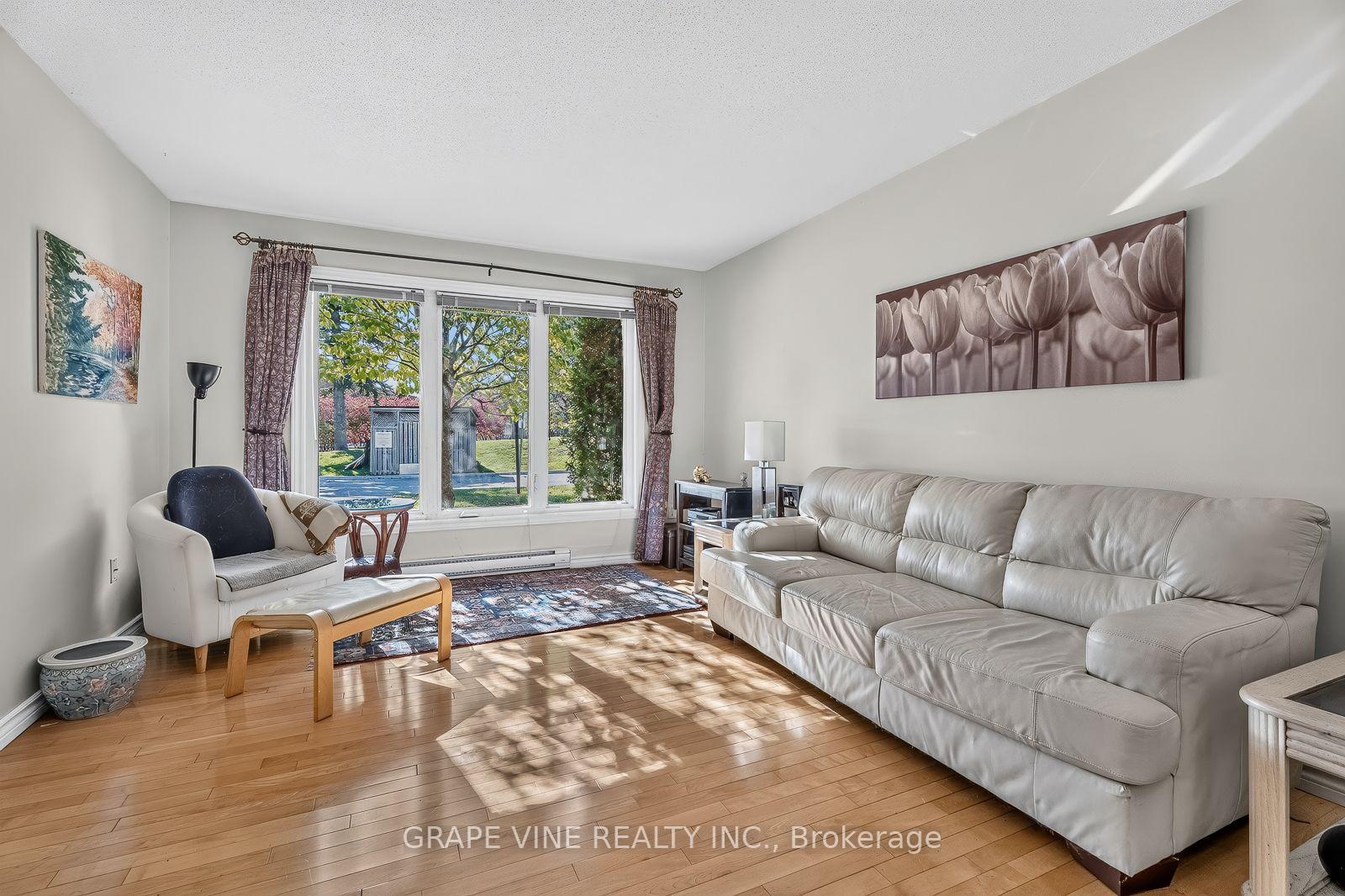 Photo 11 of Unit 34, 181 Huntridge Private, Ottawa, Hunt Club/Western Community — HOMEH