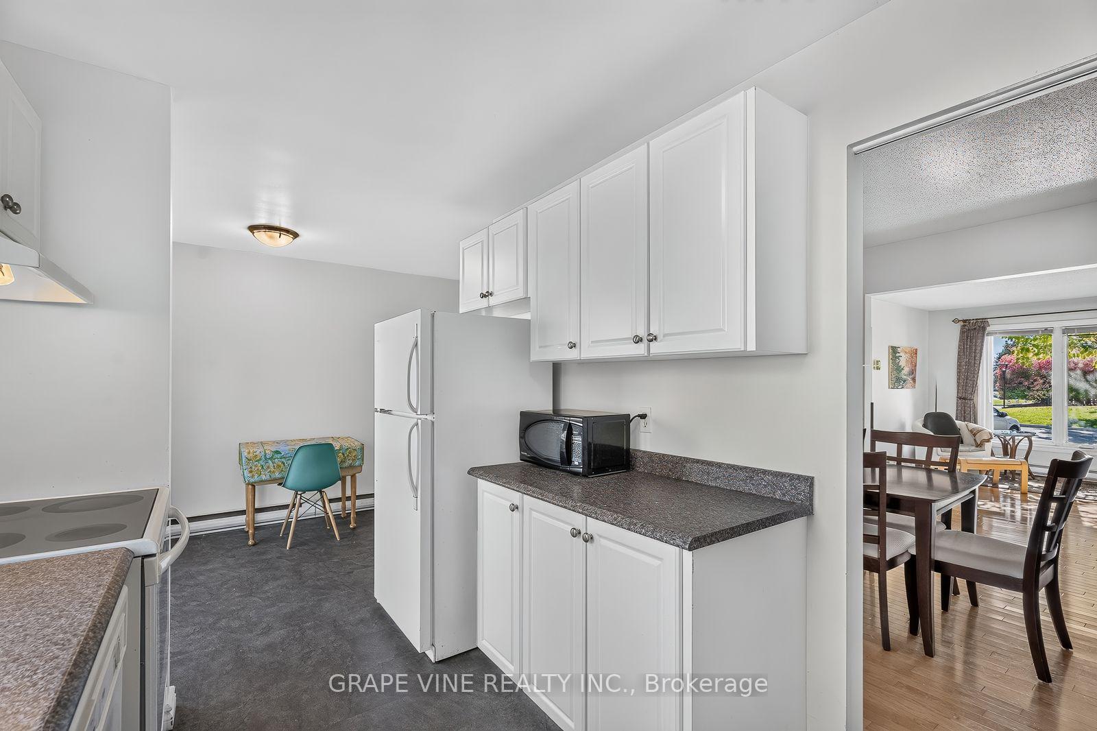 Photo 18 of Unit 34, 181 Huntridge Private, Ottawa, Hunt Club/Western Community — HOMEH