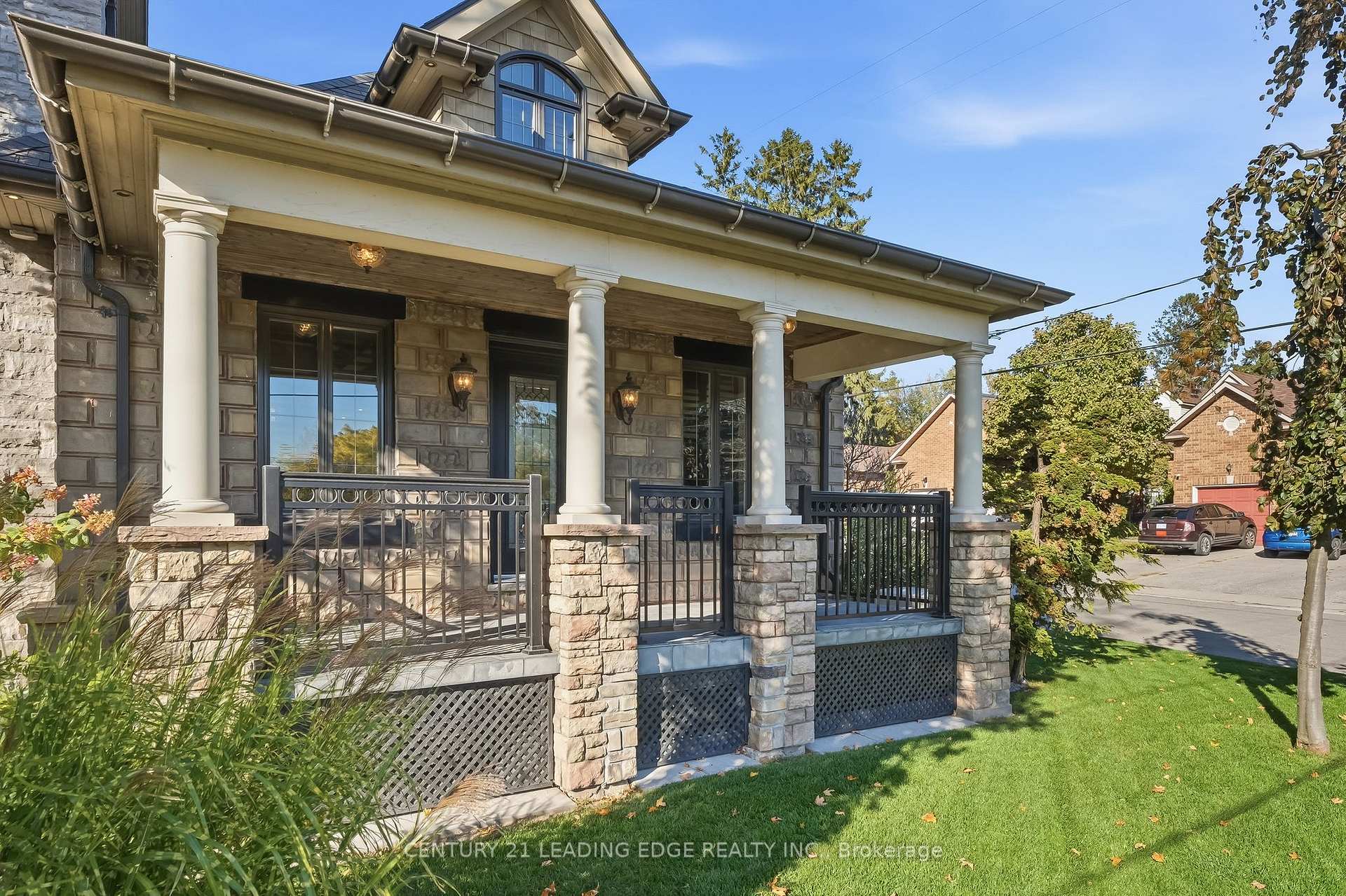 Photo 4 of 134 Front Street E, Whitby, Port Whitby — HOMEH