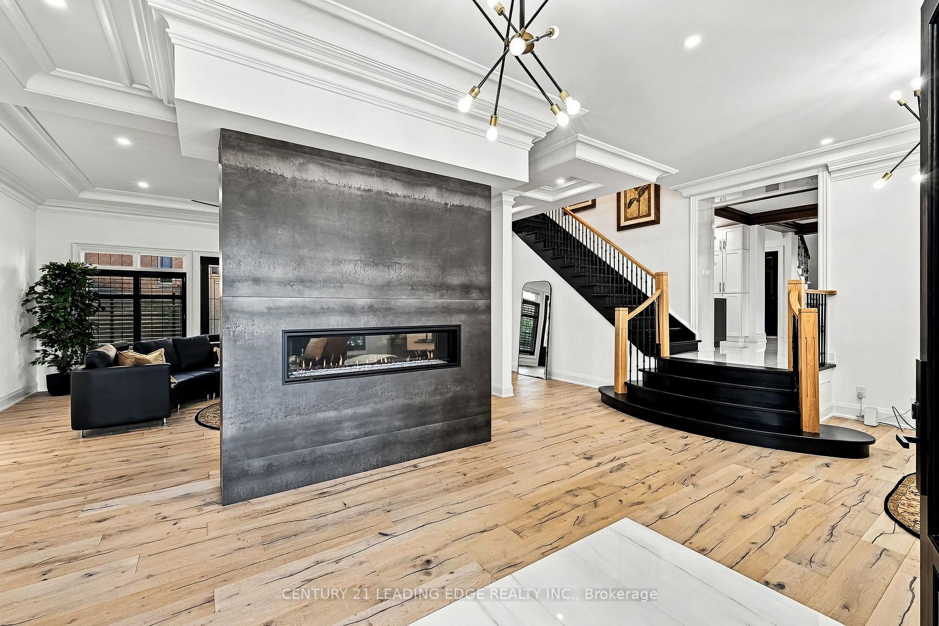 Photo 9 of 134 Front Street E, Whitby, Port Whitby — HOMEH