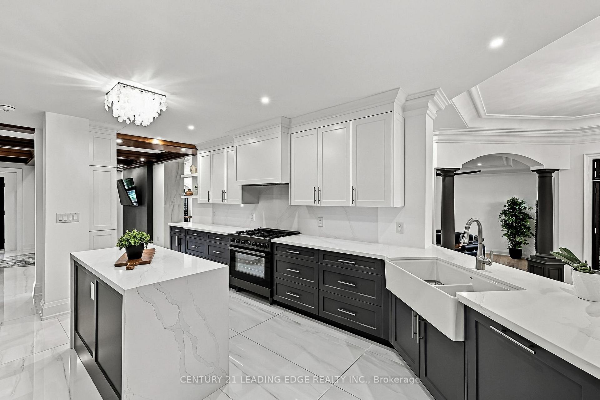Photo 18 of 134 Front Street E, Whitby, Port Whitby — HOMEH