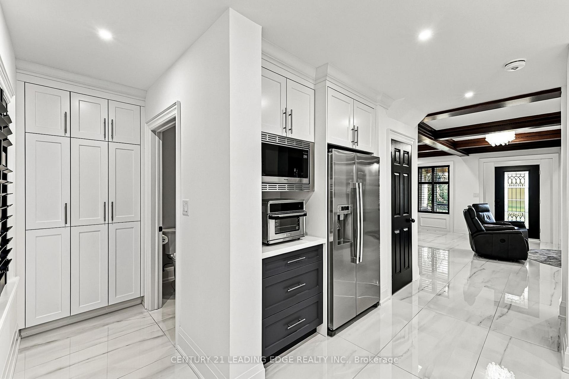 Photo 19 of 134 Front Street E, Whitby, Port Whitby — HOMEH