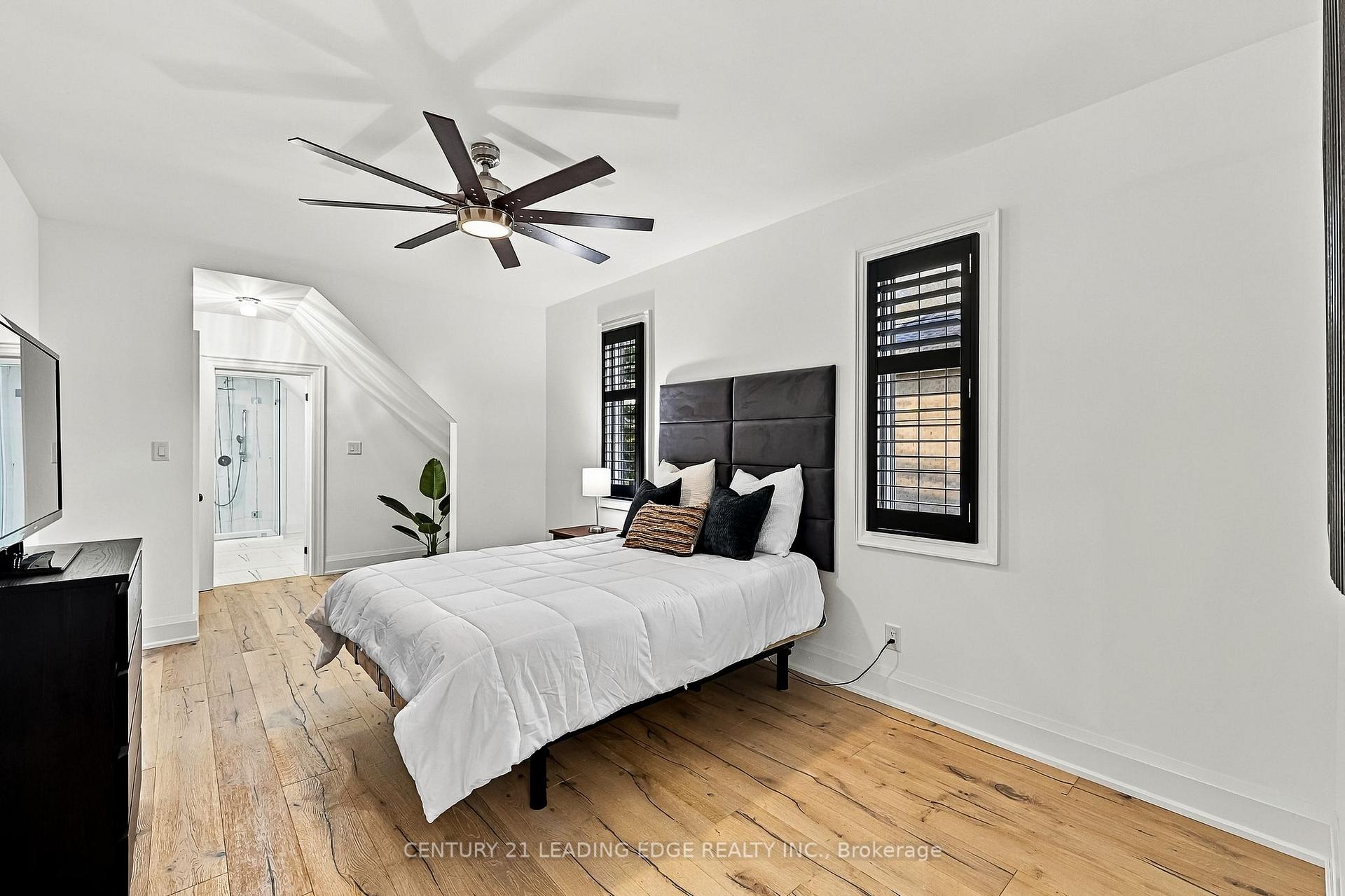 Photo 32 of 134 Front Street E, Whitby, Port Whitby — HOMEH