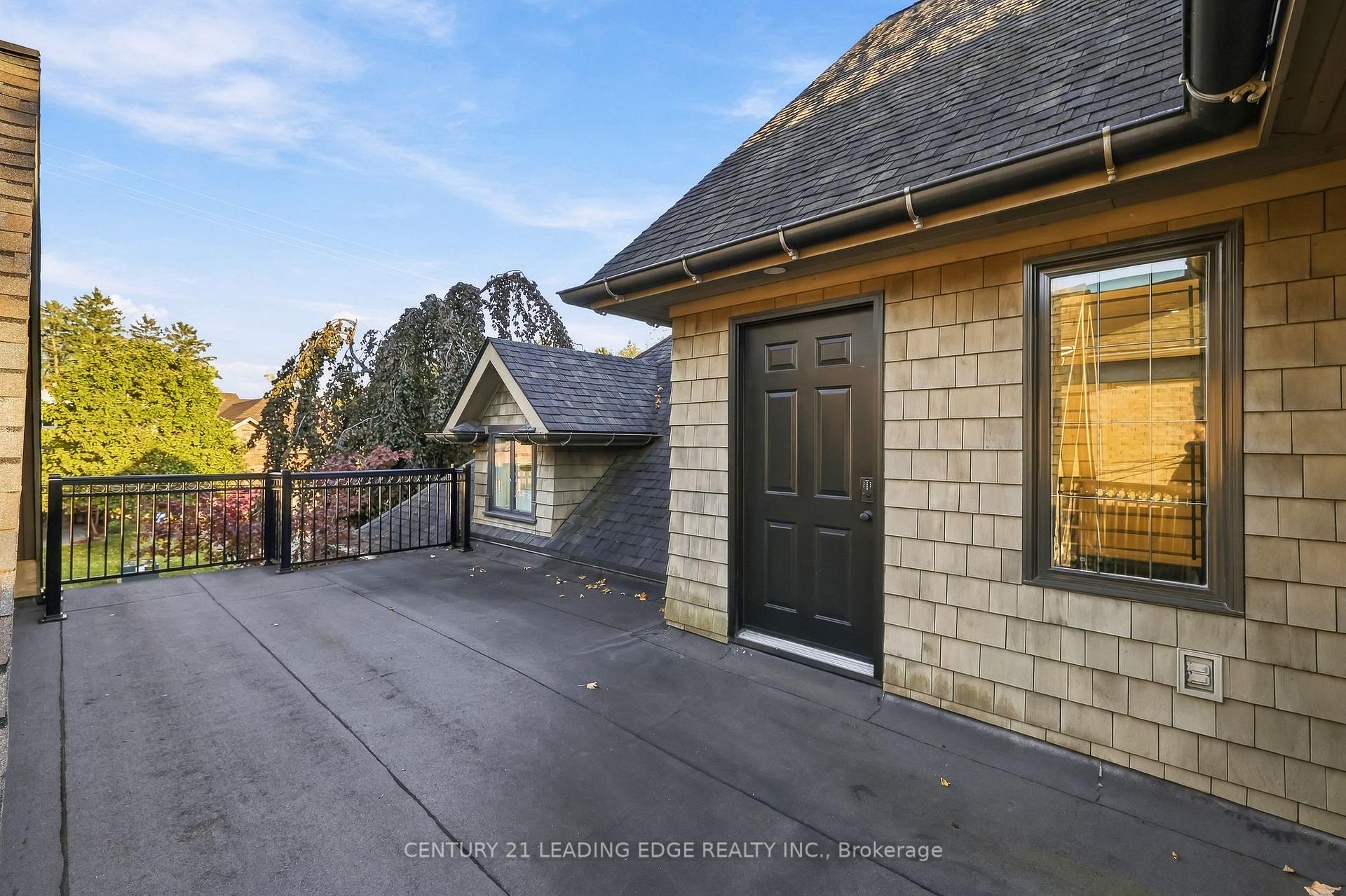 Photo 40 of 134 Front Street E, Whitby, Port Whitby — HOMEH