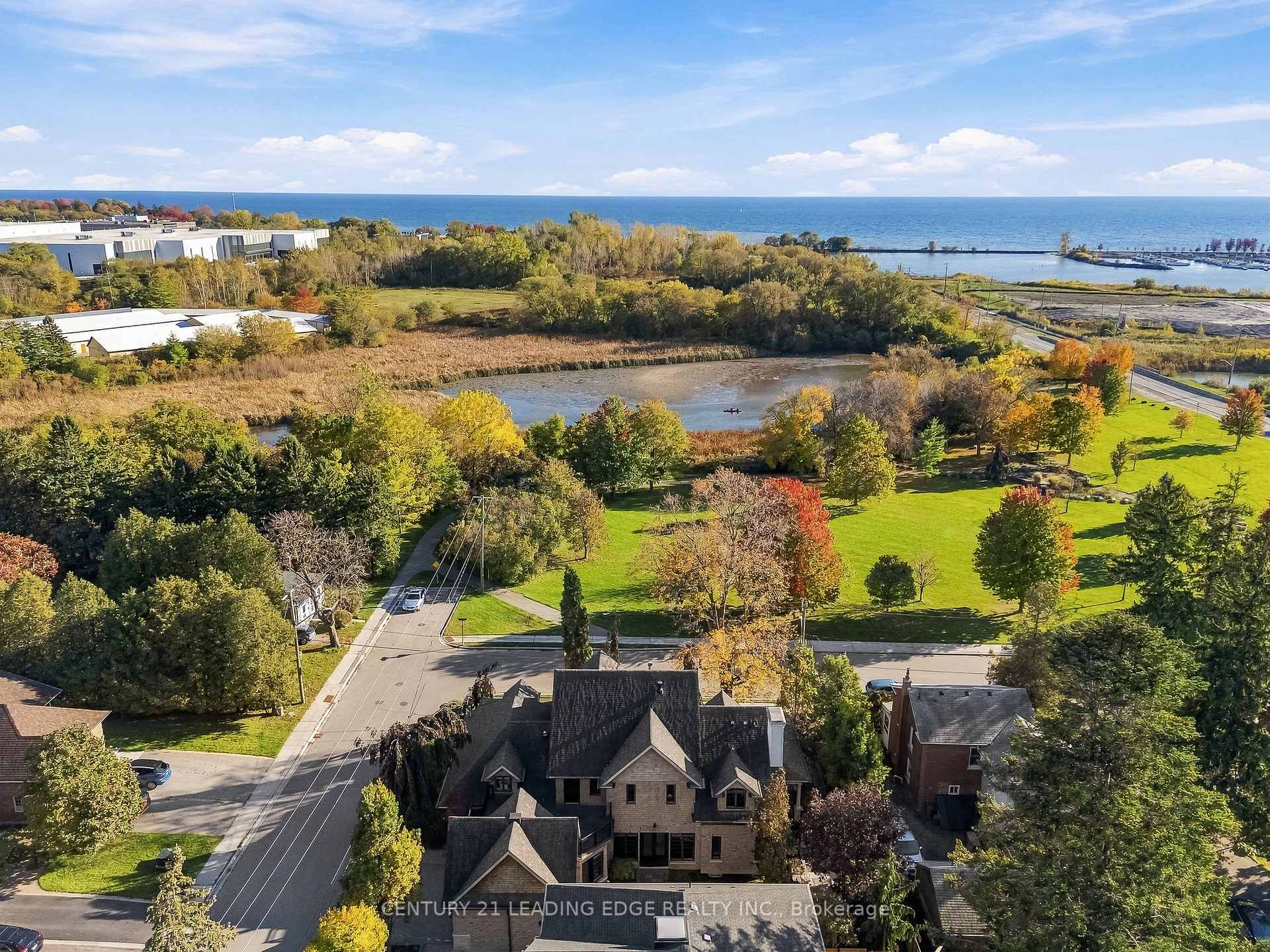 Photo 48 of 134 Front Street E, Whitby, Port Whitby — HOMEH