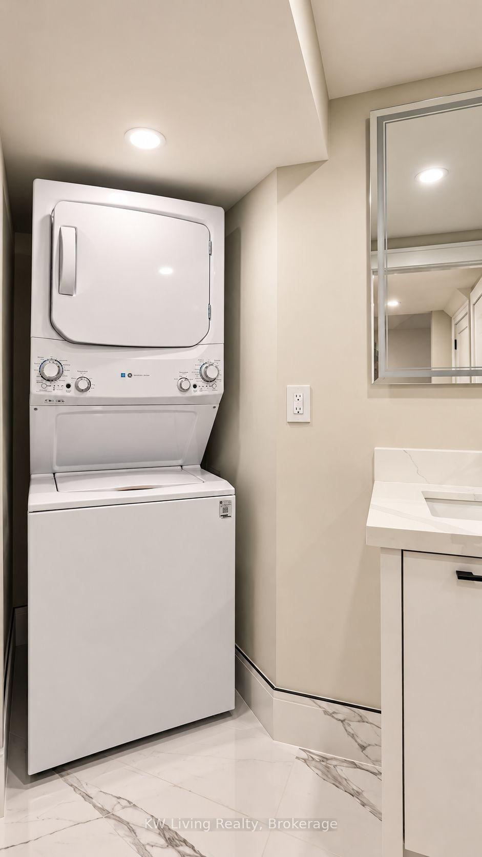 Photo 11 of 4361 Violet Road, Mississauga, East Credit — HOMEH