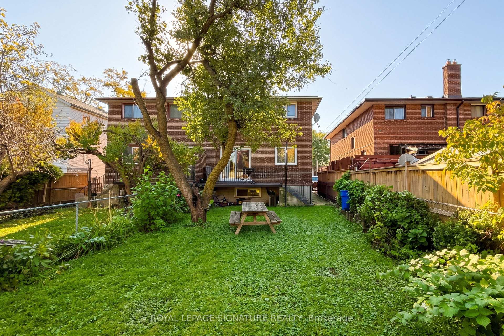 Photo 3 of 116A Melrose Street, Etobicoke, Mimico — HOMEH