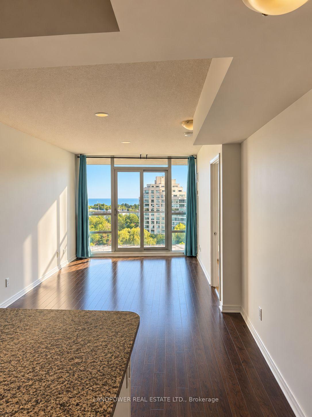 Photo 4 of Unit 801, 2230 Lakeshore Boulevard W, Etobicoke, Mimico — HOMEH
