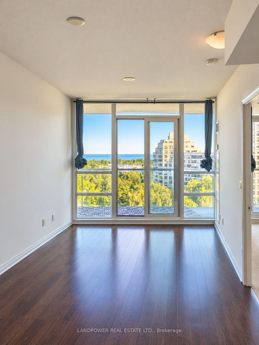 Photo 5 of Unit 801, 2230 Lakeshore Boulevard W, Etobicoke, Mimico — HOMEH