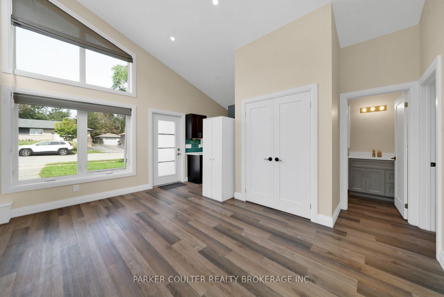 Photo 5 of 71B Newton Street, Barrie, Wellington — HOMEH