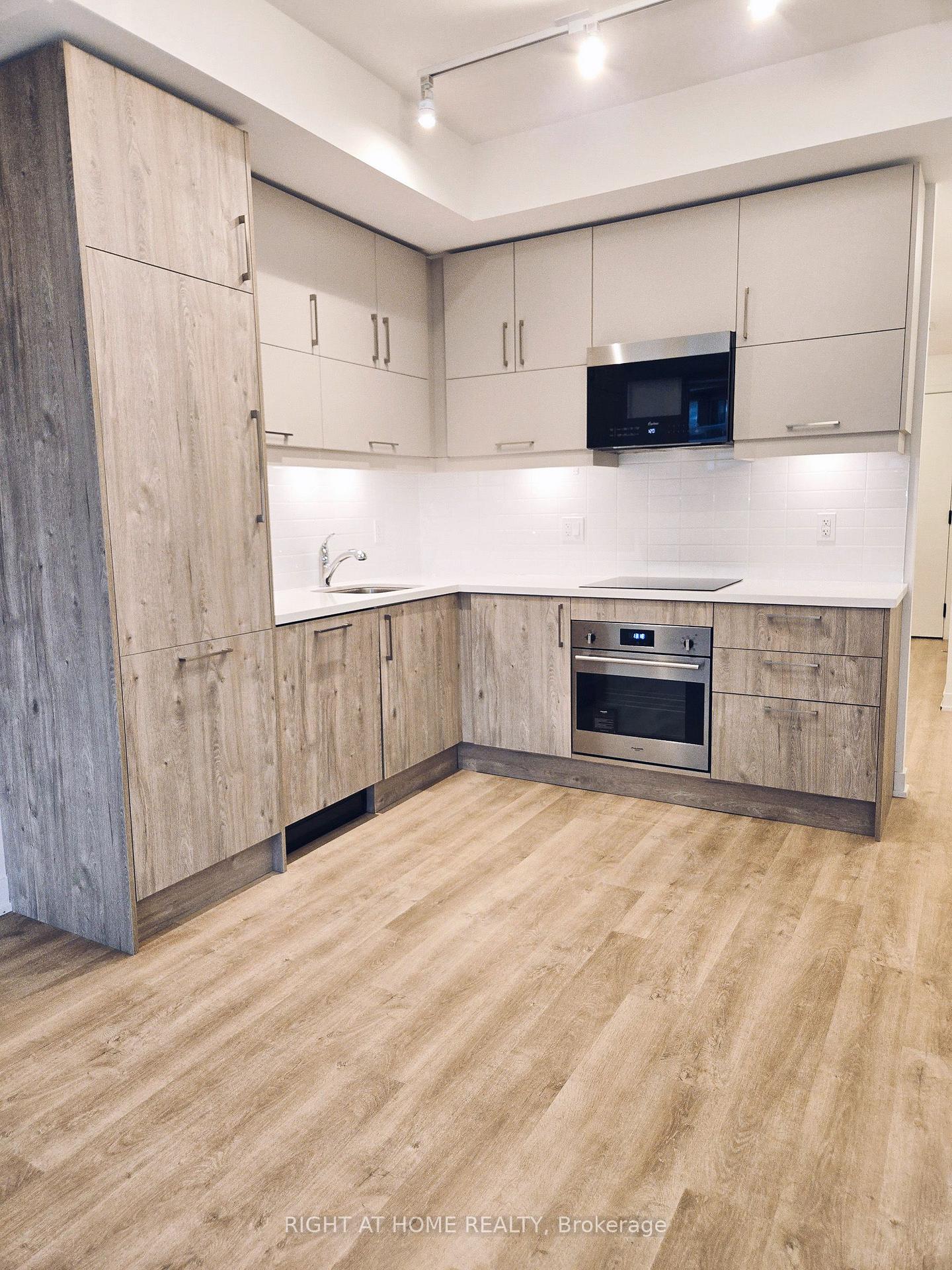 Photo 10 of Unit 1101B, 292 Verdale Crossing, Markham, Unionville — HOMEH