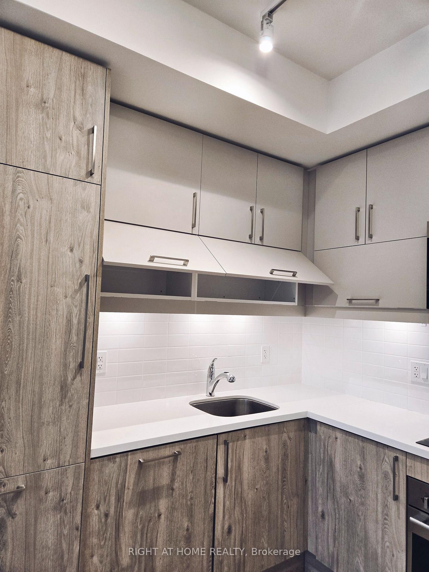 Photo 12 of Unit 1101B, 292 Verdale Crossing, Markham, Unionville — HOMEH