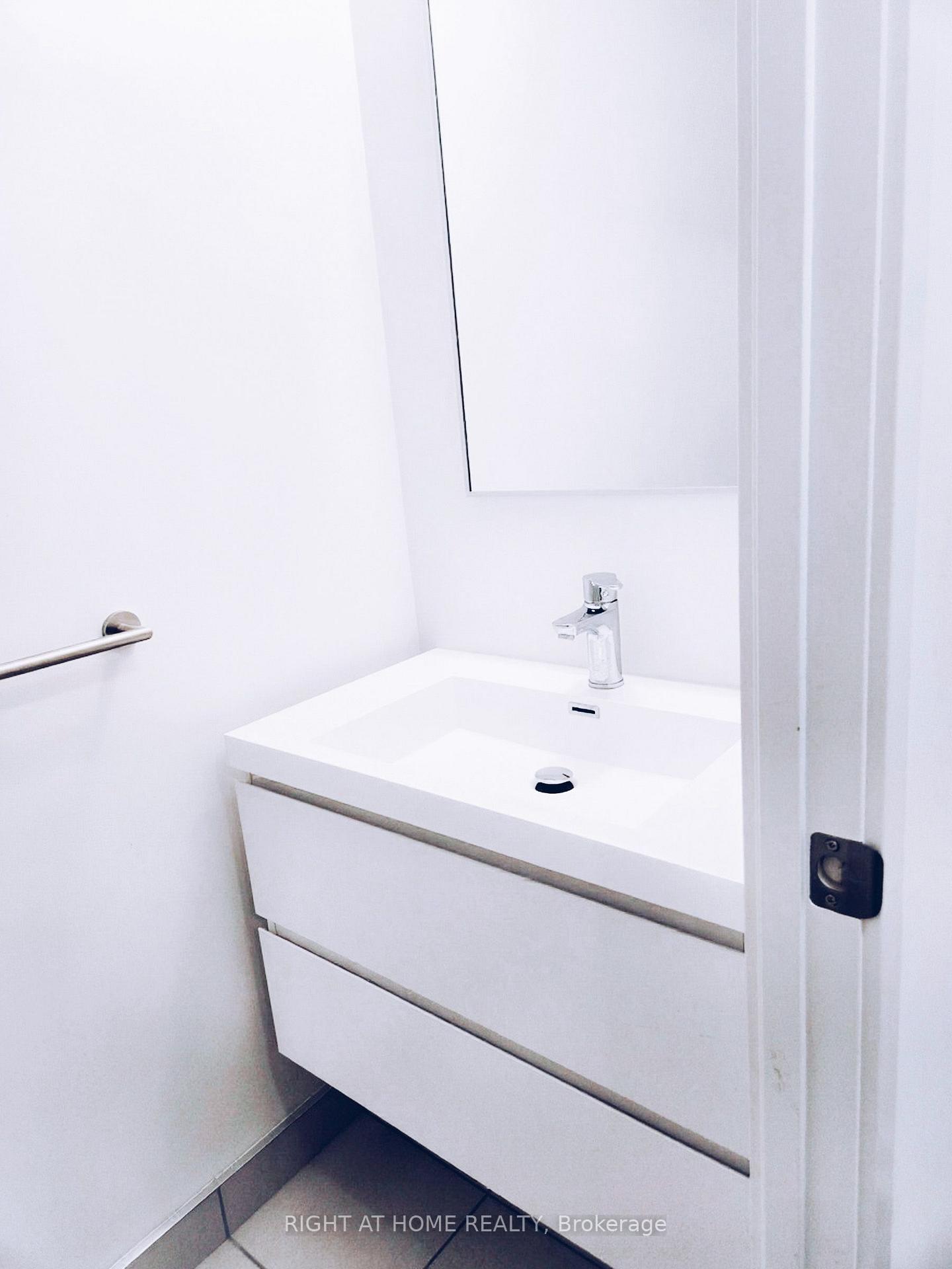 Photo 16 of Unit 1101B, 292 Verdale Crossing, Markham, Unionville — HOMEH