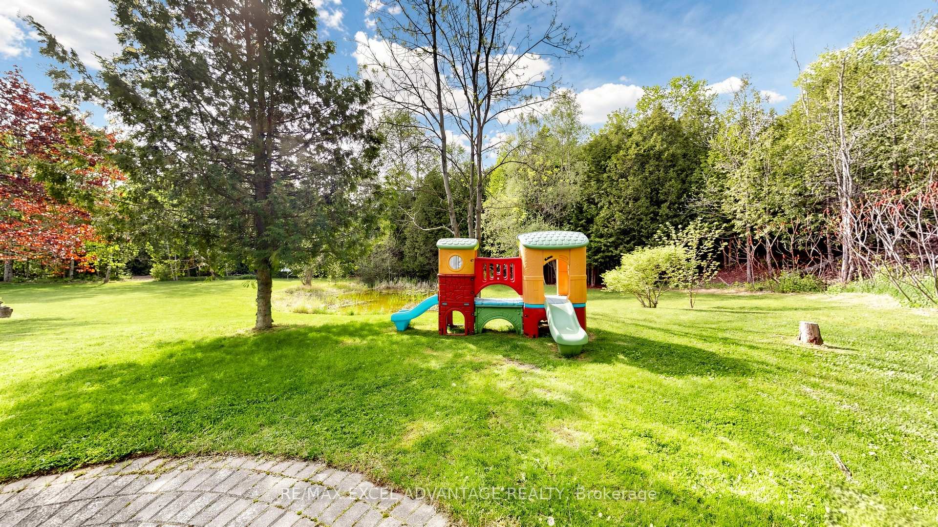 Photo 32 of 44 Edgewood Road, Guelph/Eramosa, Eden Mills — HOMEH