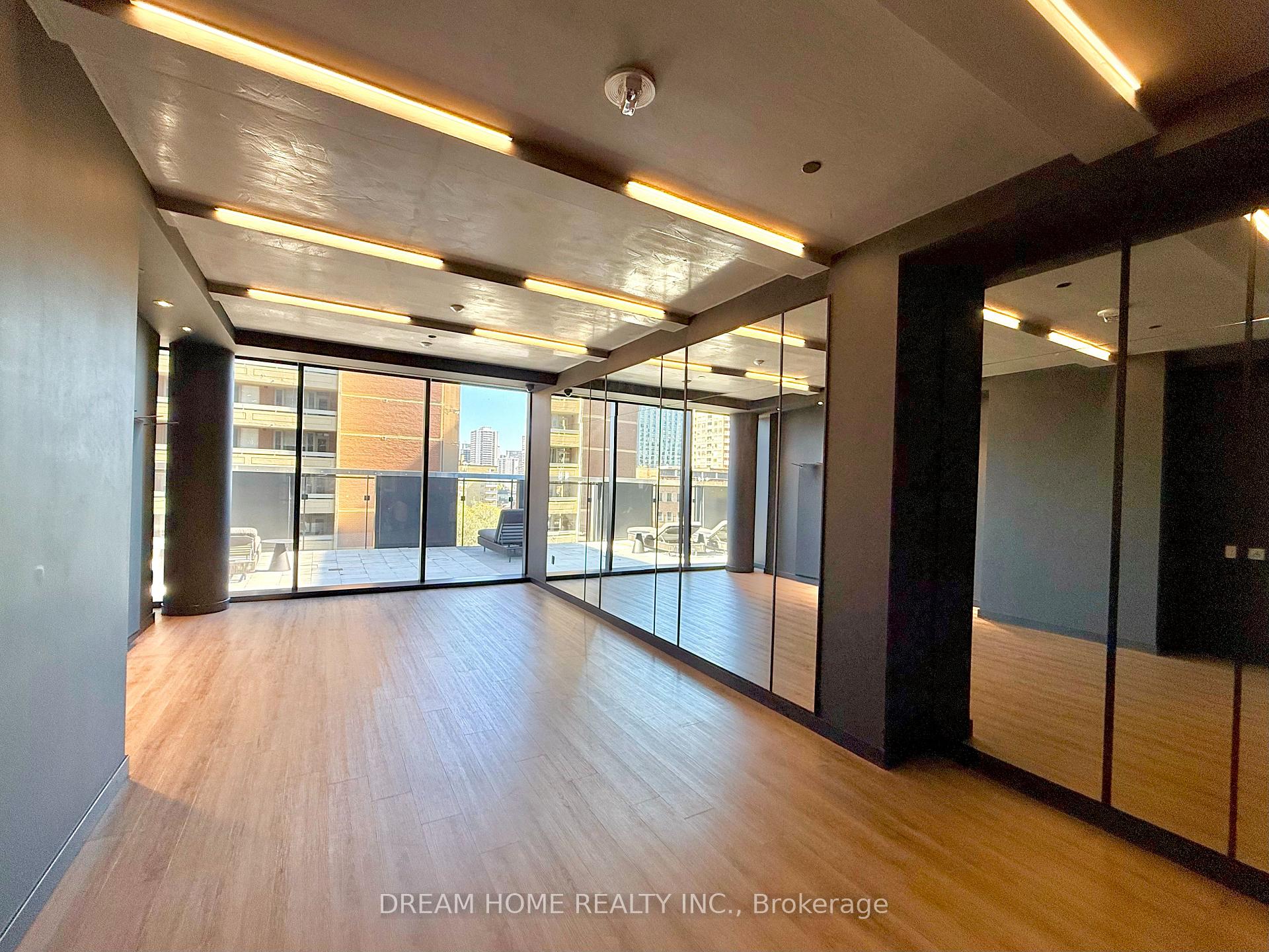 Photo 36 of Unit 1413, 55 Charles Street E, Toronto, Church-Yonge Corridor — HOMEH