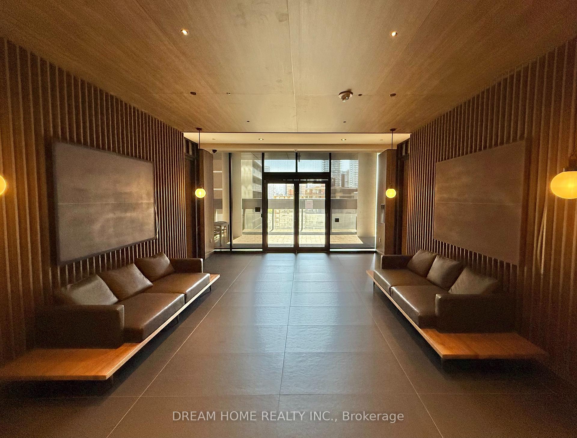 Photo 38 of Unit 1413, 55 Charles Street E, Toronto, Church-Yonge Corridor — HOMEH