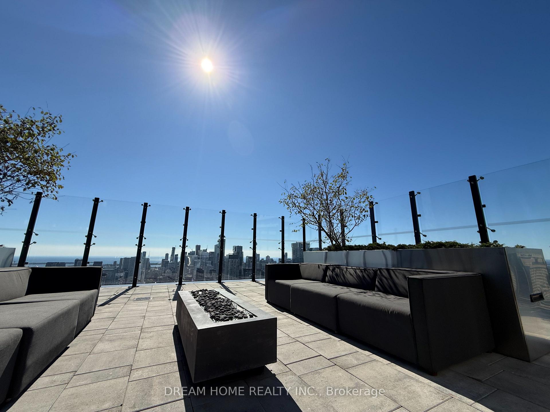 Photo 42 of Unit 1413, 55 Charles Street E, Toronto, Church-Yonge Corridor — HOMEH