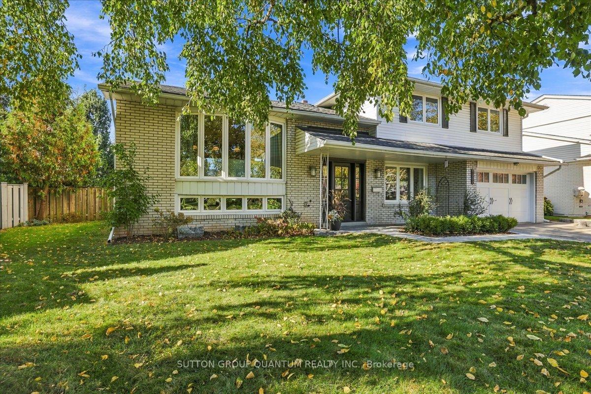 Photo 4 of 368 Aurora Crescent, Burlington, Roseland — HOMEH