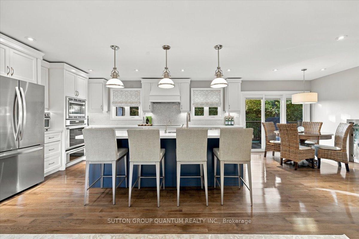 Photo 12 of 368 Aurora Crescent, Burlington, Roseland — HOMEH