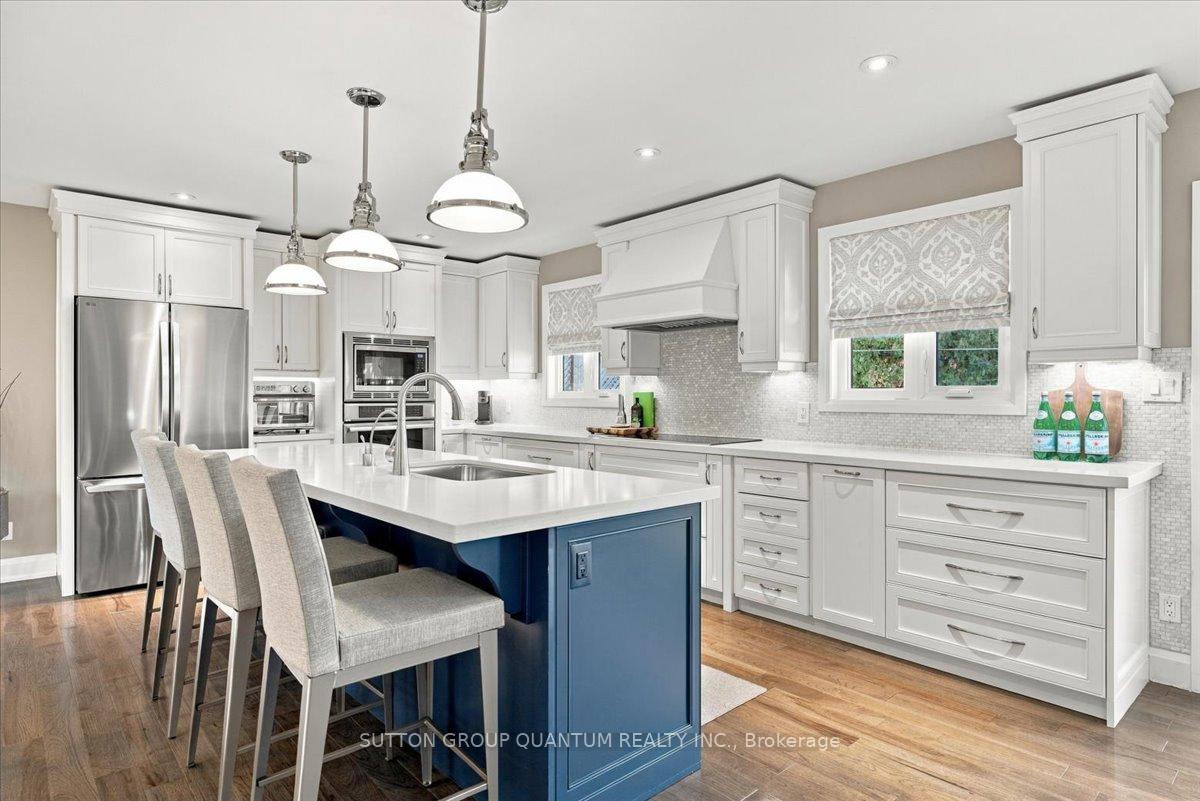 Photo 13 of 368 Aurora Crescent, Burlington, Roseland — HOMEH