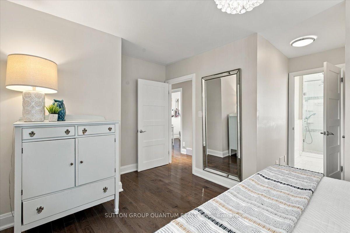 Photo 19 of 368 Aurora Crescent, Burlington, Roseland — HOMEH