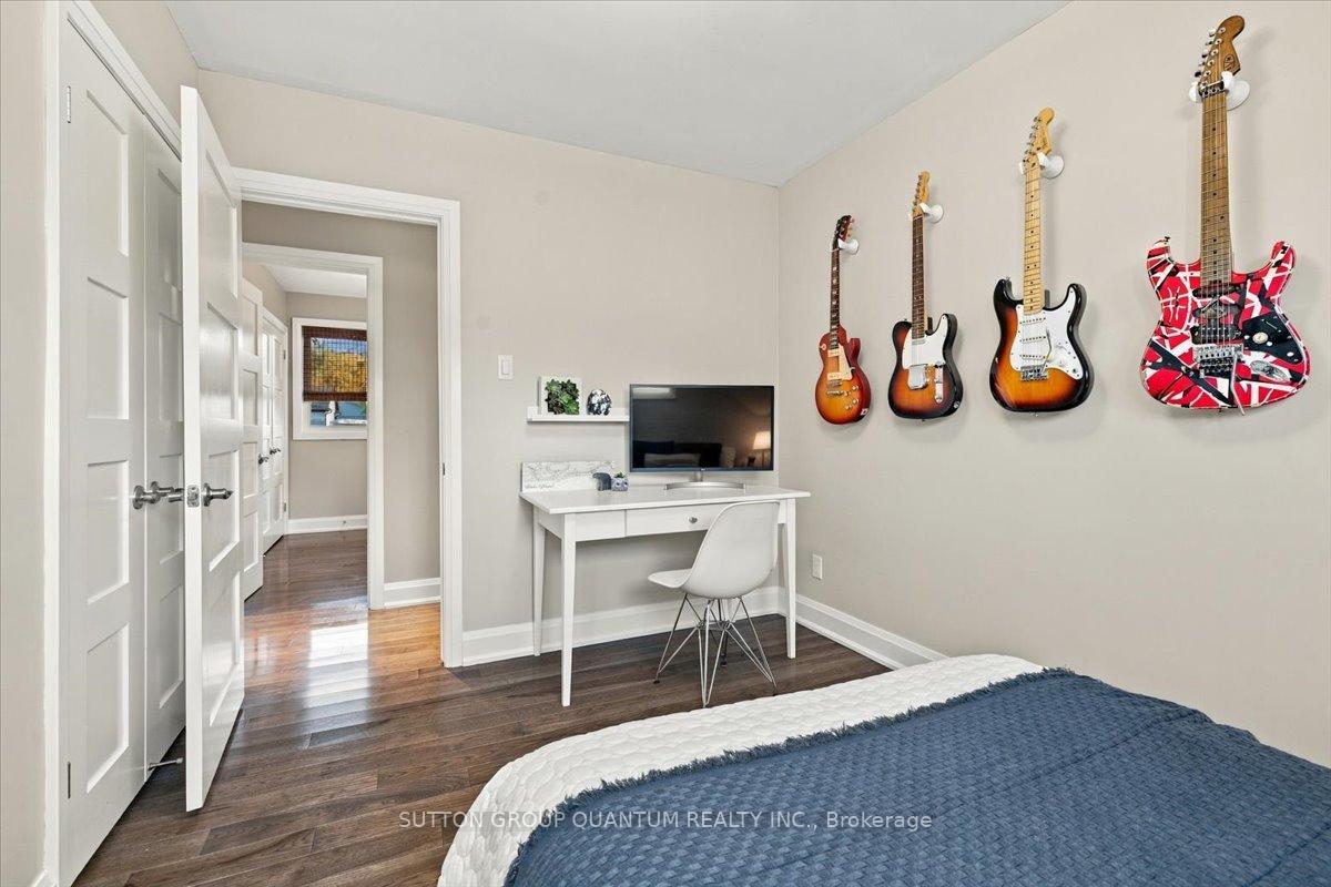 Photo 24 of 368 Aurora Crescent, Burlington, Roseland — HOMEH