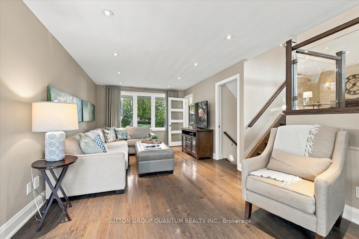 Photo 27 of 368 Aurora Crescent, Burlington, Roseland — HOMEH