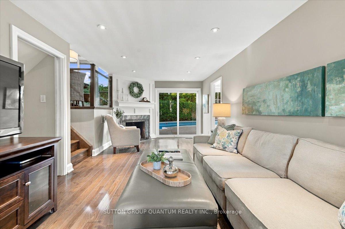 Photo 29 of 368 Aurora Crescent, Burlington, Roseland — HOMEH