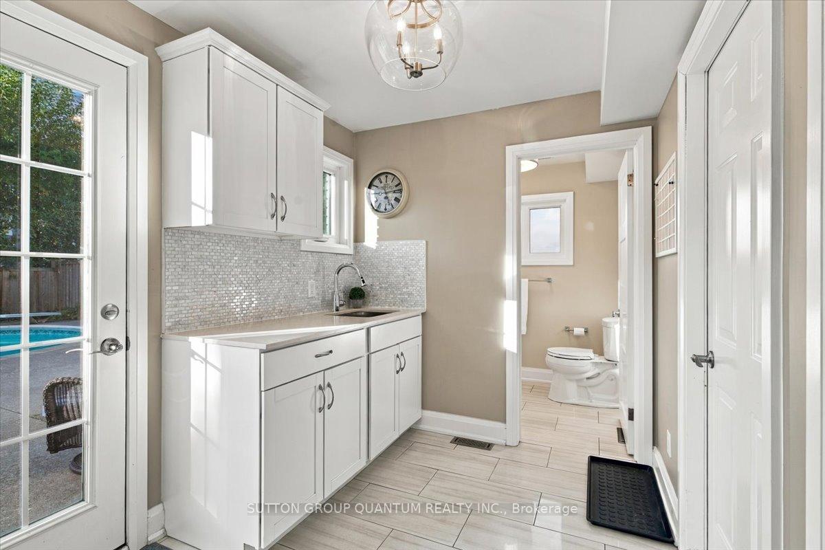 Photo 31 of 368 Aurora Crescent, Burlington, Roseland — HOMEH