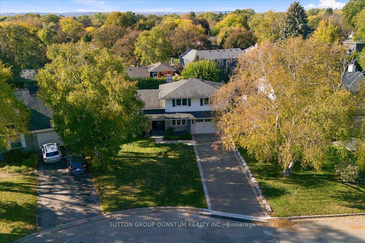 Photo 40 of 368 Aurora Crescent, Burlington, Roseland — HOMEH