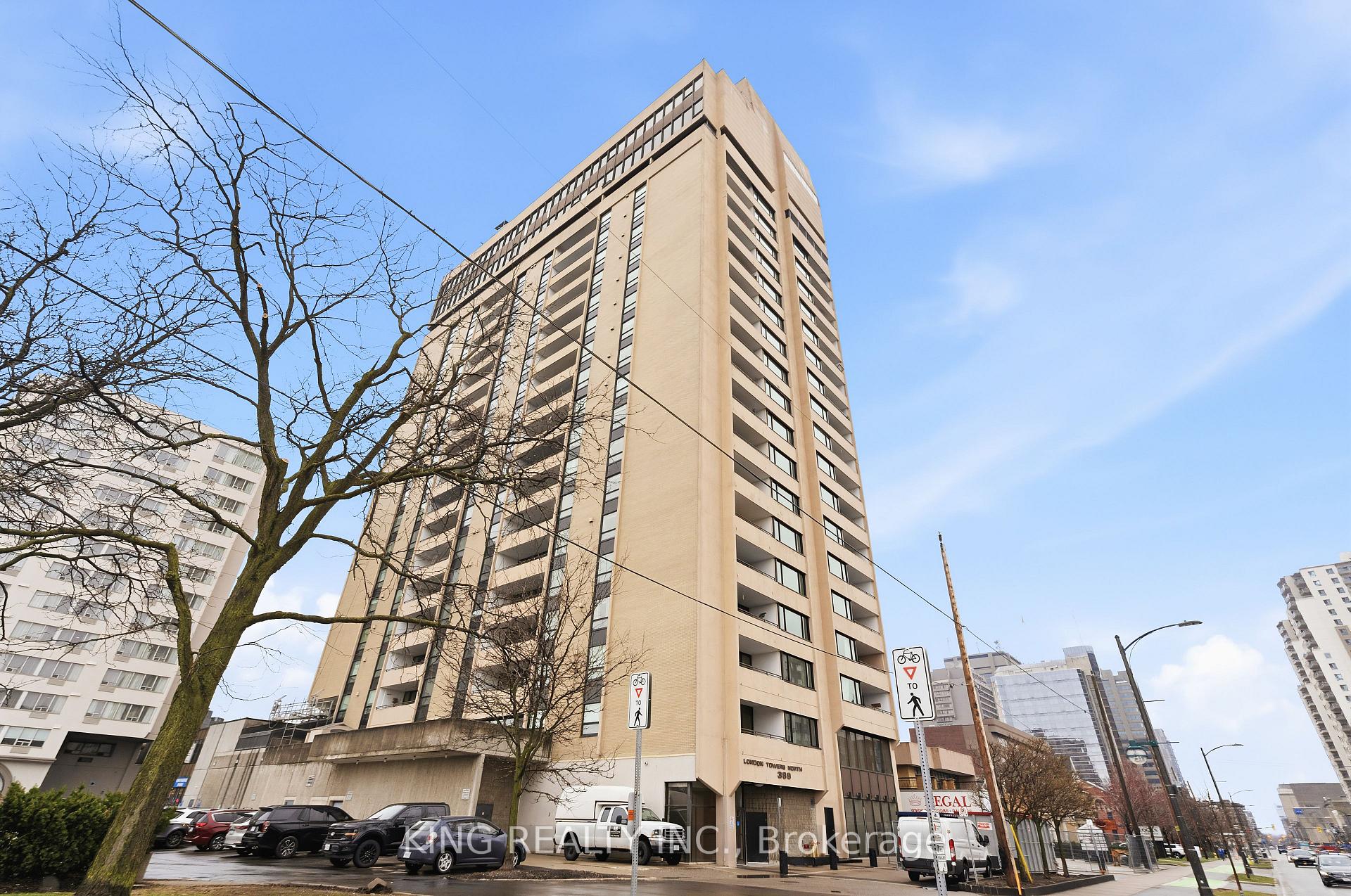 Photo of Unit 701, 389 Dundas Street
