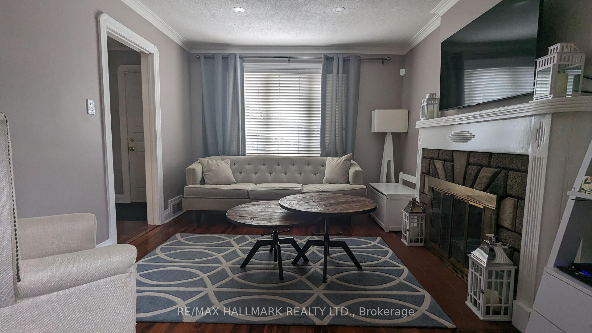 Photo 11 of 342 Whitmore Avenue, North York, Briar Hill-Belgravia — HOMEH