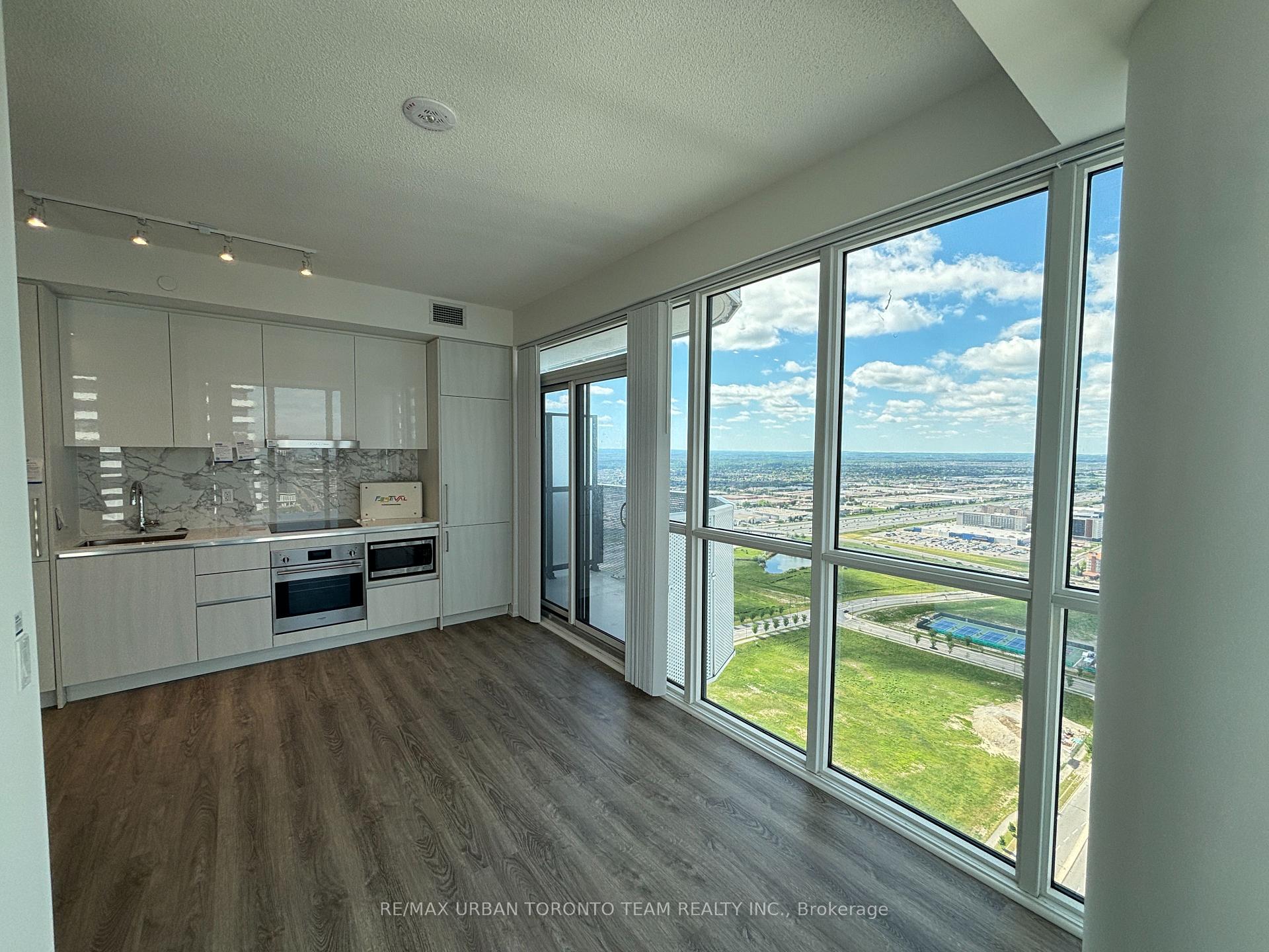 Photo 7 of Unit 4815, 195 Commerce Street, Vaughan, Vaughan Corporate Centre — HOMEH