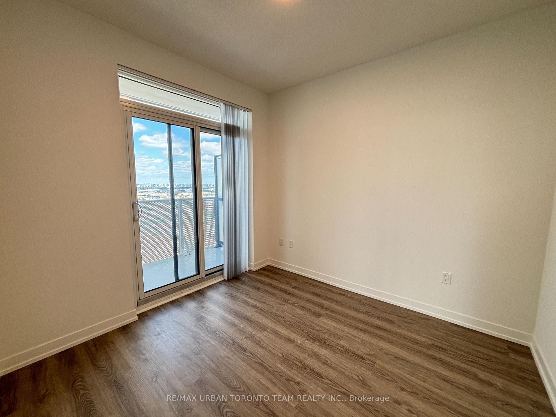 Photo 9 of Unit 4815, 195 Commerce Street, Vaughan, Vaughan Corporate Centre — HOMEH