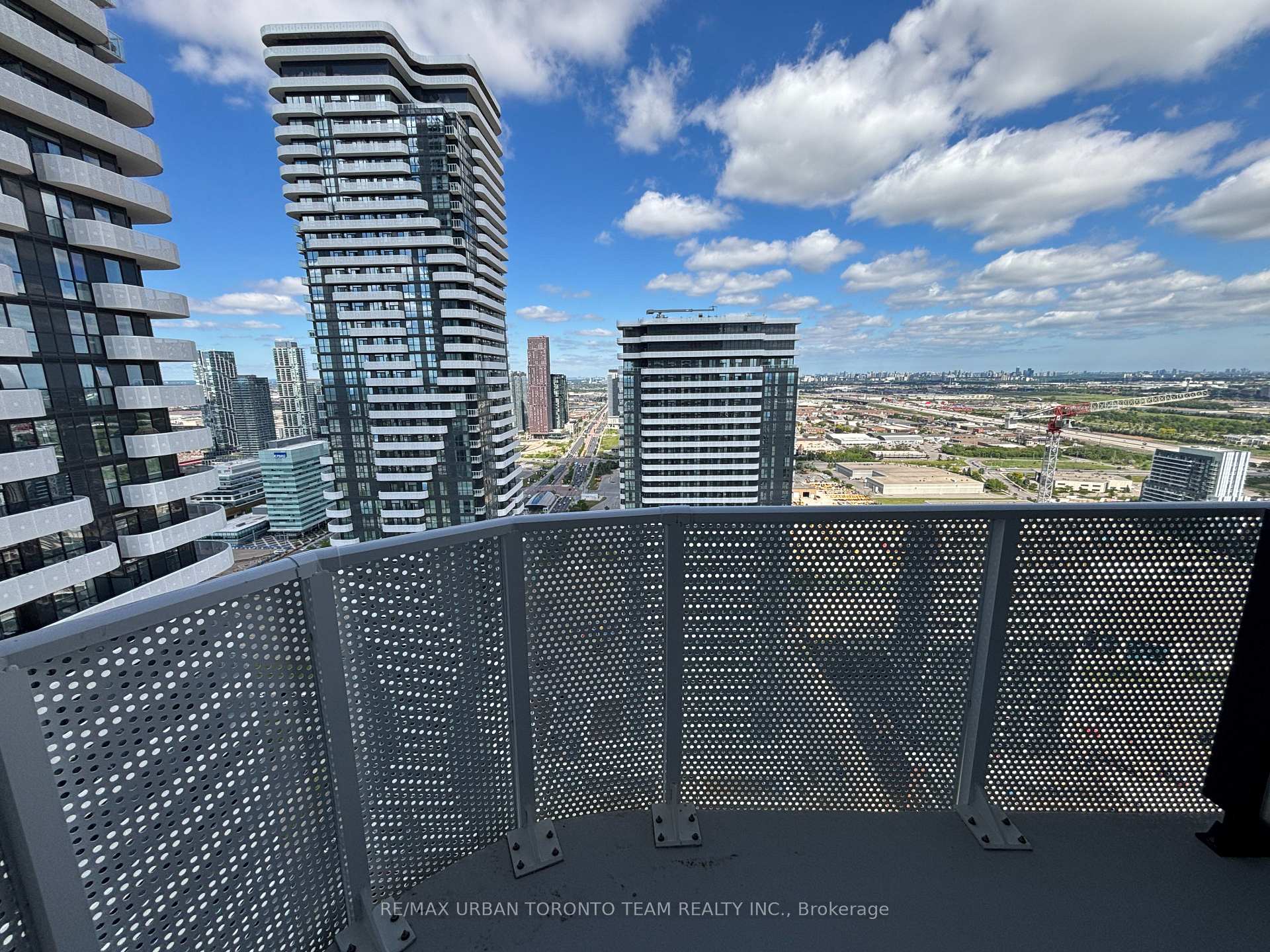 Photo 11 of Unit 4815, 195 Commerce Street, Vaughan, Vaughan Corporate Centre — HOMEH