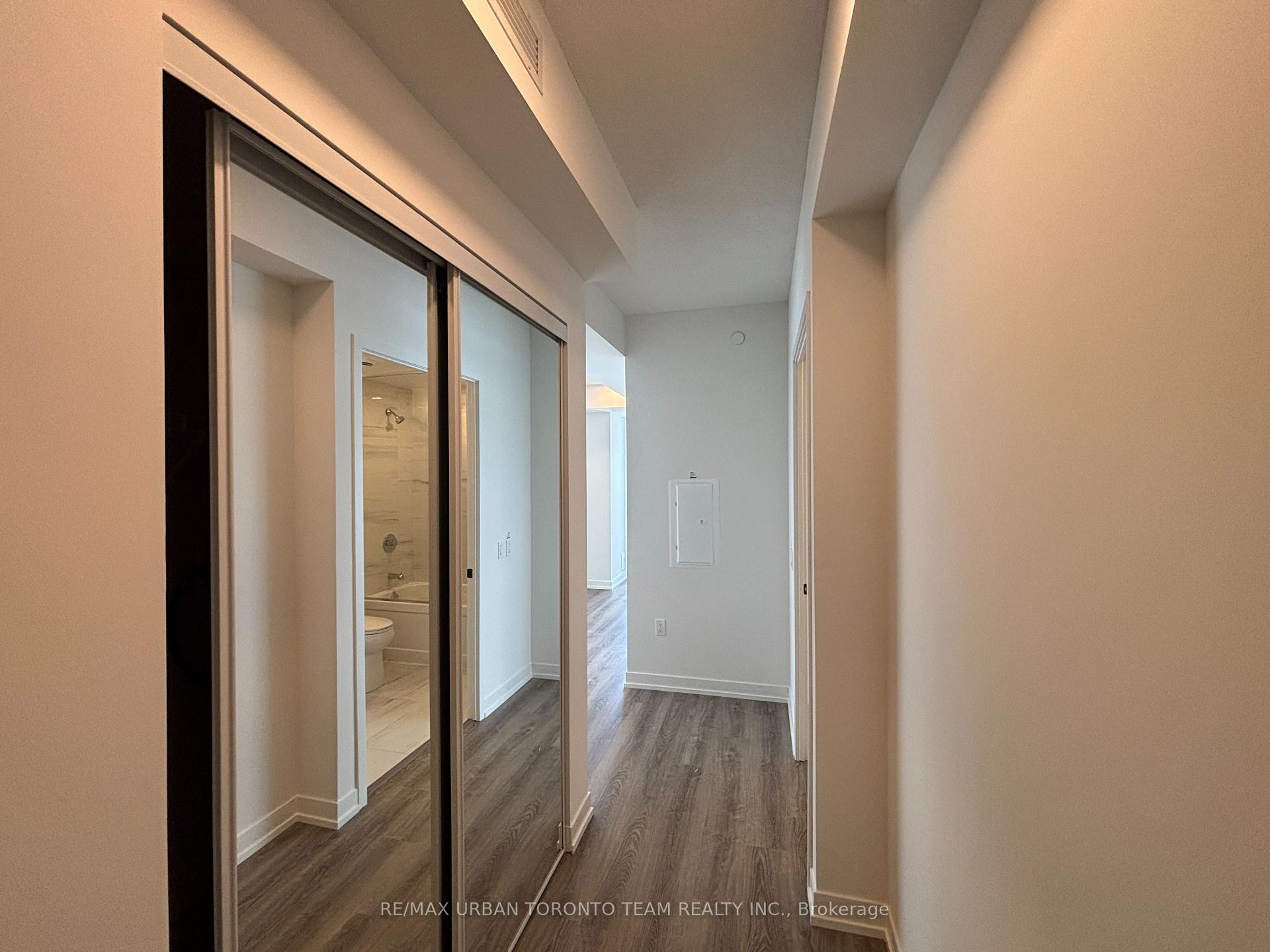 Photo 13 of Unit 4815, 195 Commerce Street, Vaughan, Vaughan Corporate Centre — HOMEH