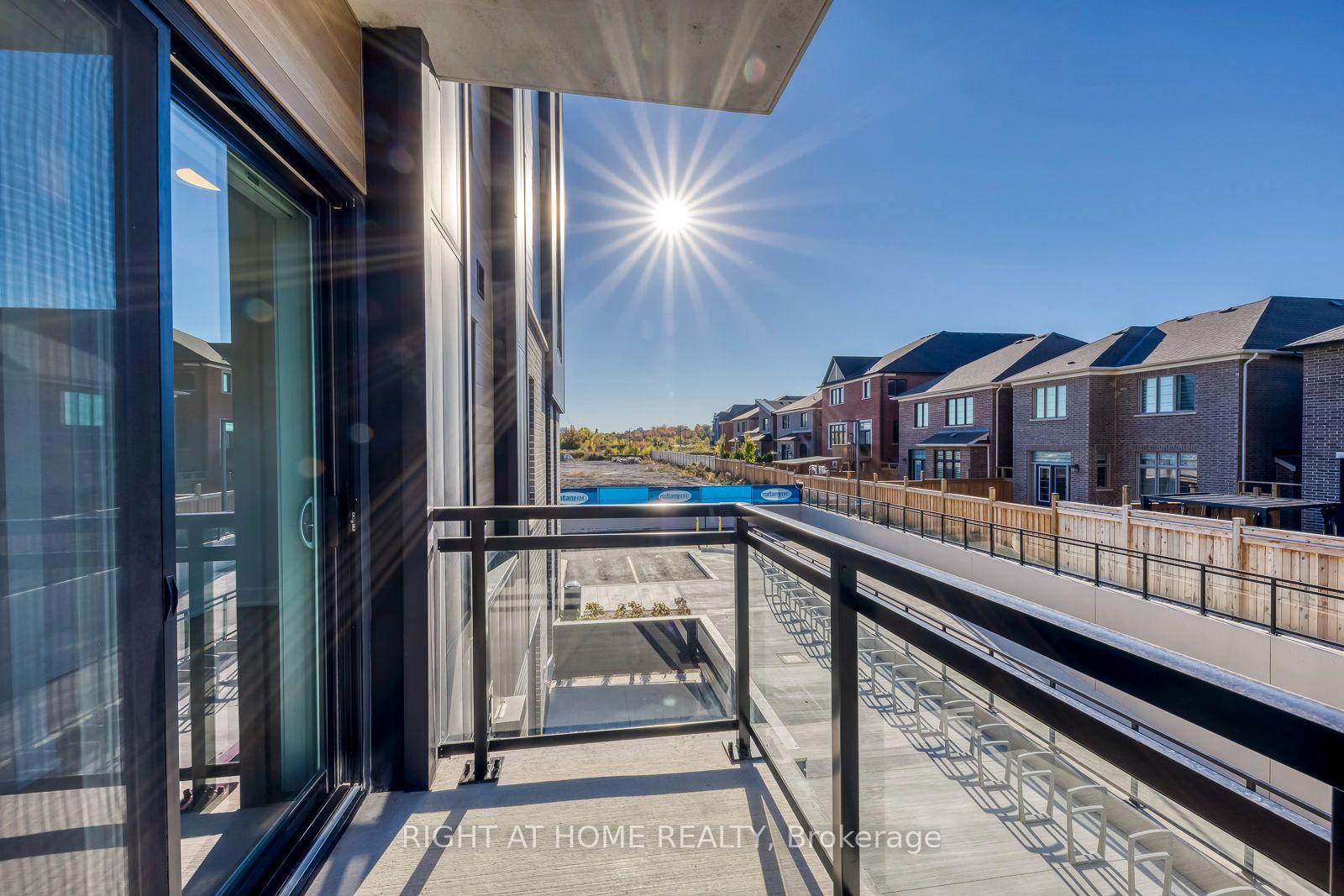 Photo 11 of 3008 William Cutmore Boulevard, Oakville, Joshua Meadows — HOMEH
