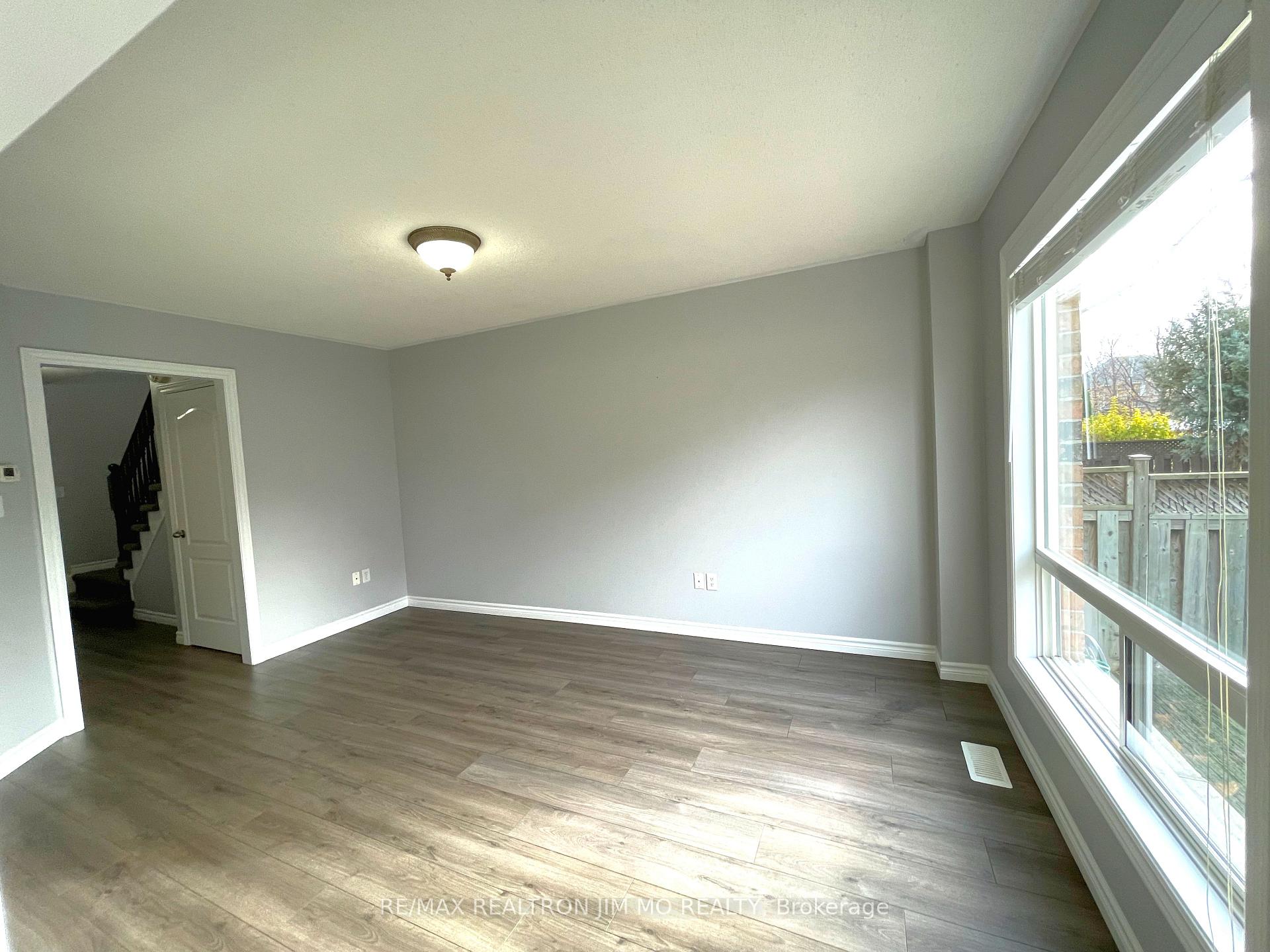 Photo 6 of 2272 Hummingbird Way, Oakville, West Oak Trails — HOMEH