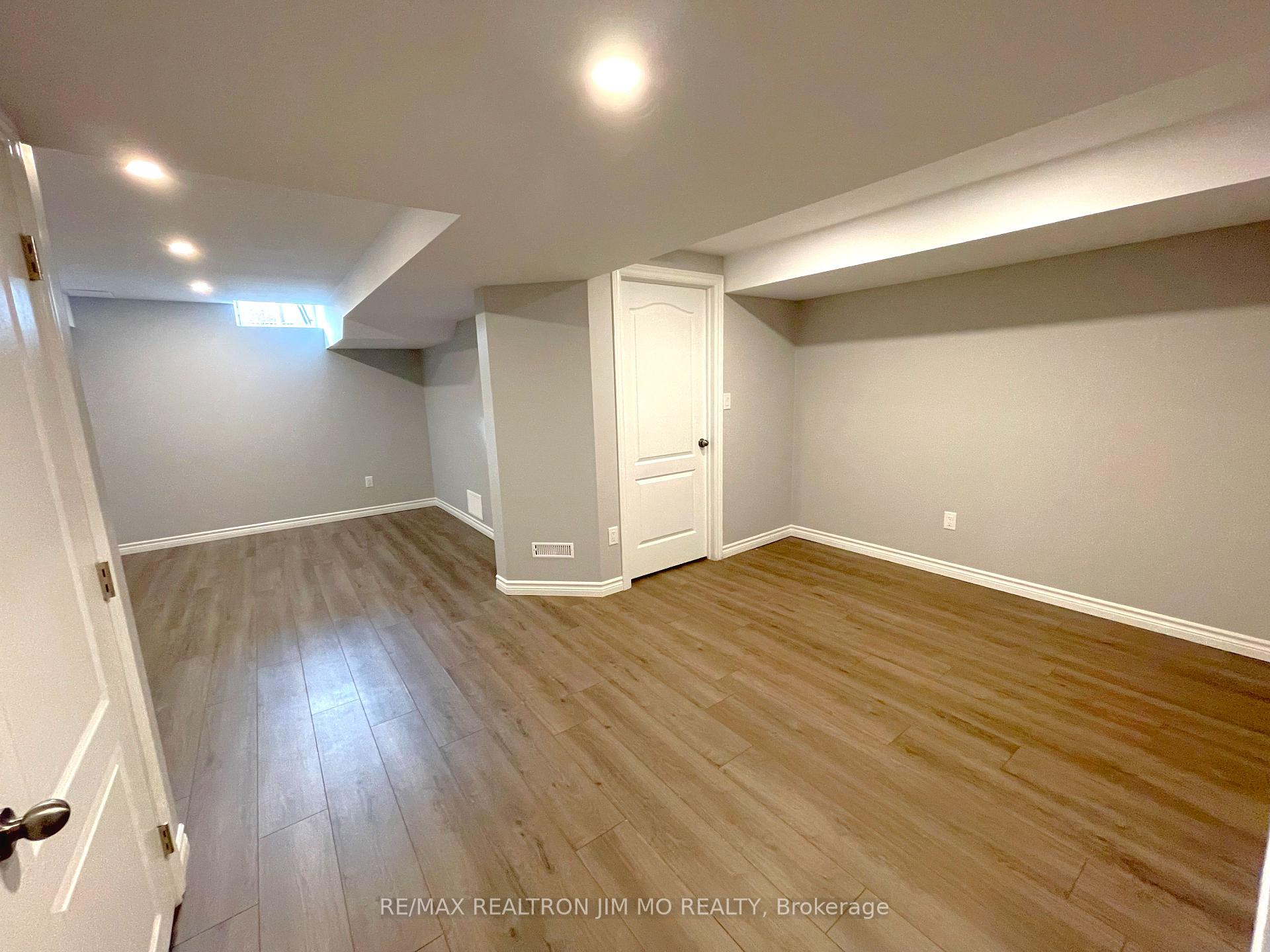 Photo 17 of 2272 Hummingbird Way, Oakville, West Oak Trails — HOMEH