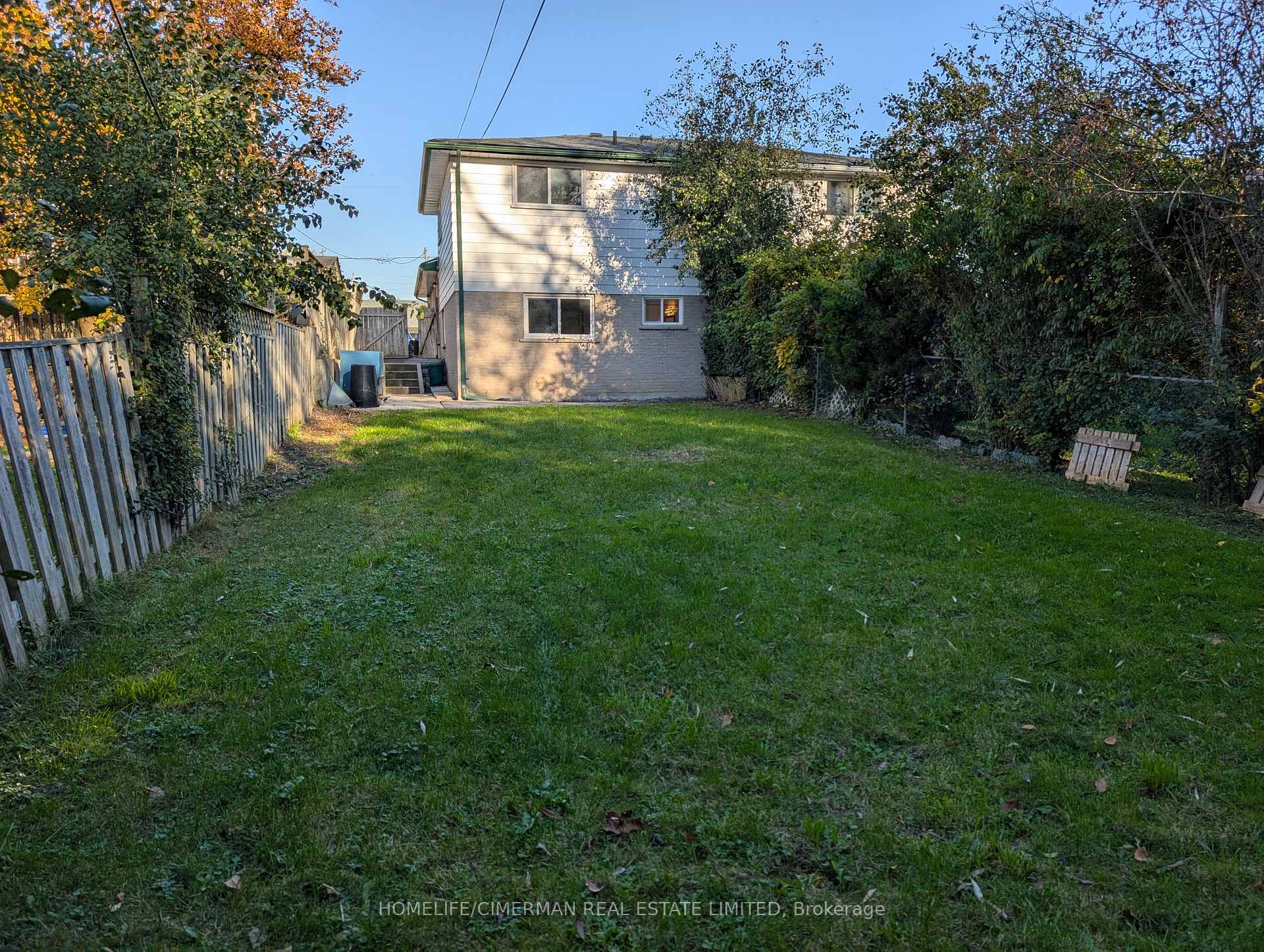 Photo 23 of 202 Durham Street, Oshawa, Vanier — HOMEH