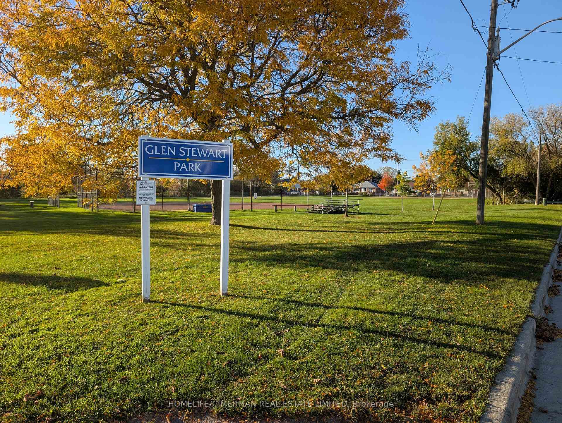 Photo 25 of 202 Durham Street, Oshawa, Vanier — HOMEH