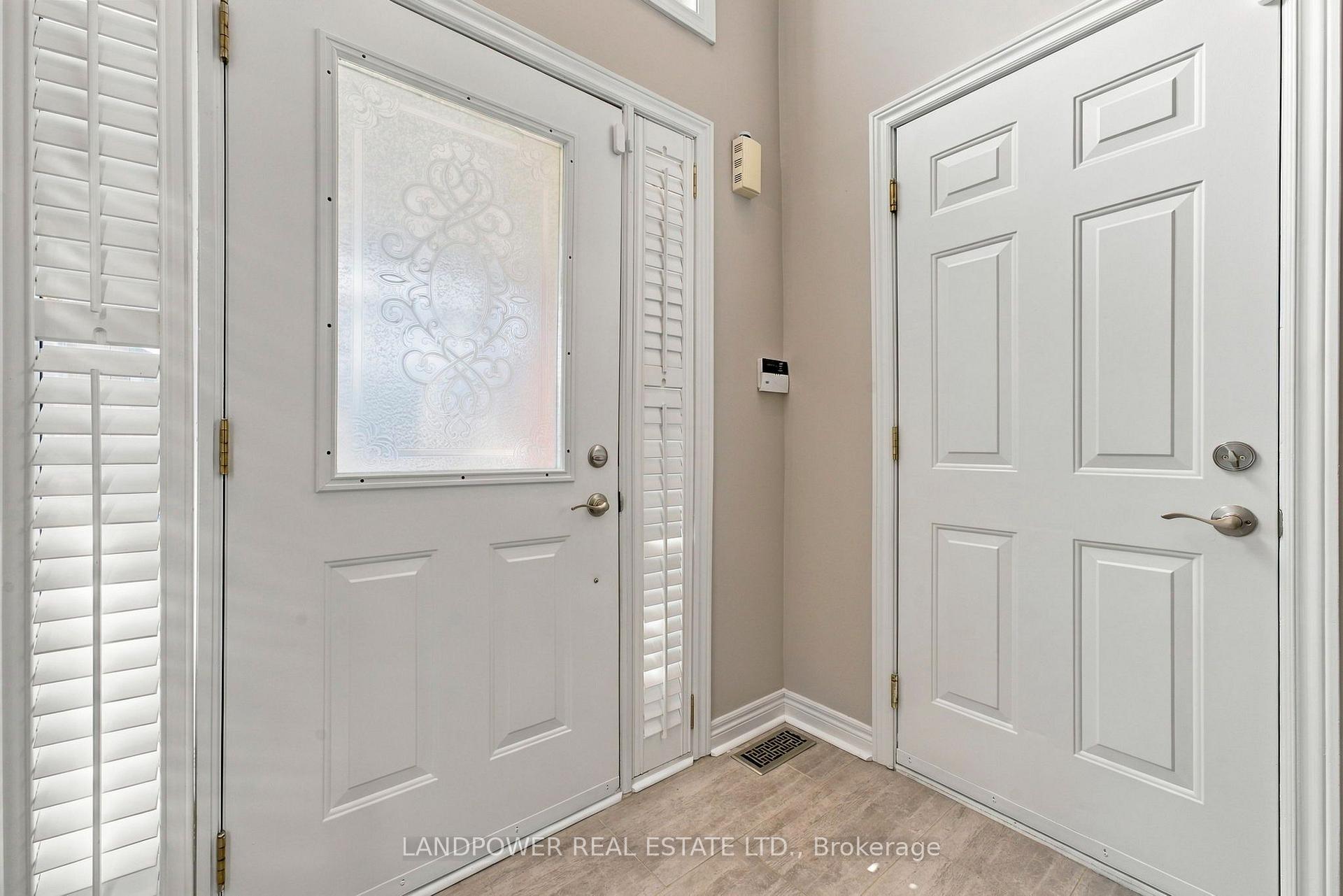 Photo 7 of 109 Melbourne Drive, Richmond Hill, Rouge Woods — HOMEH