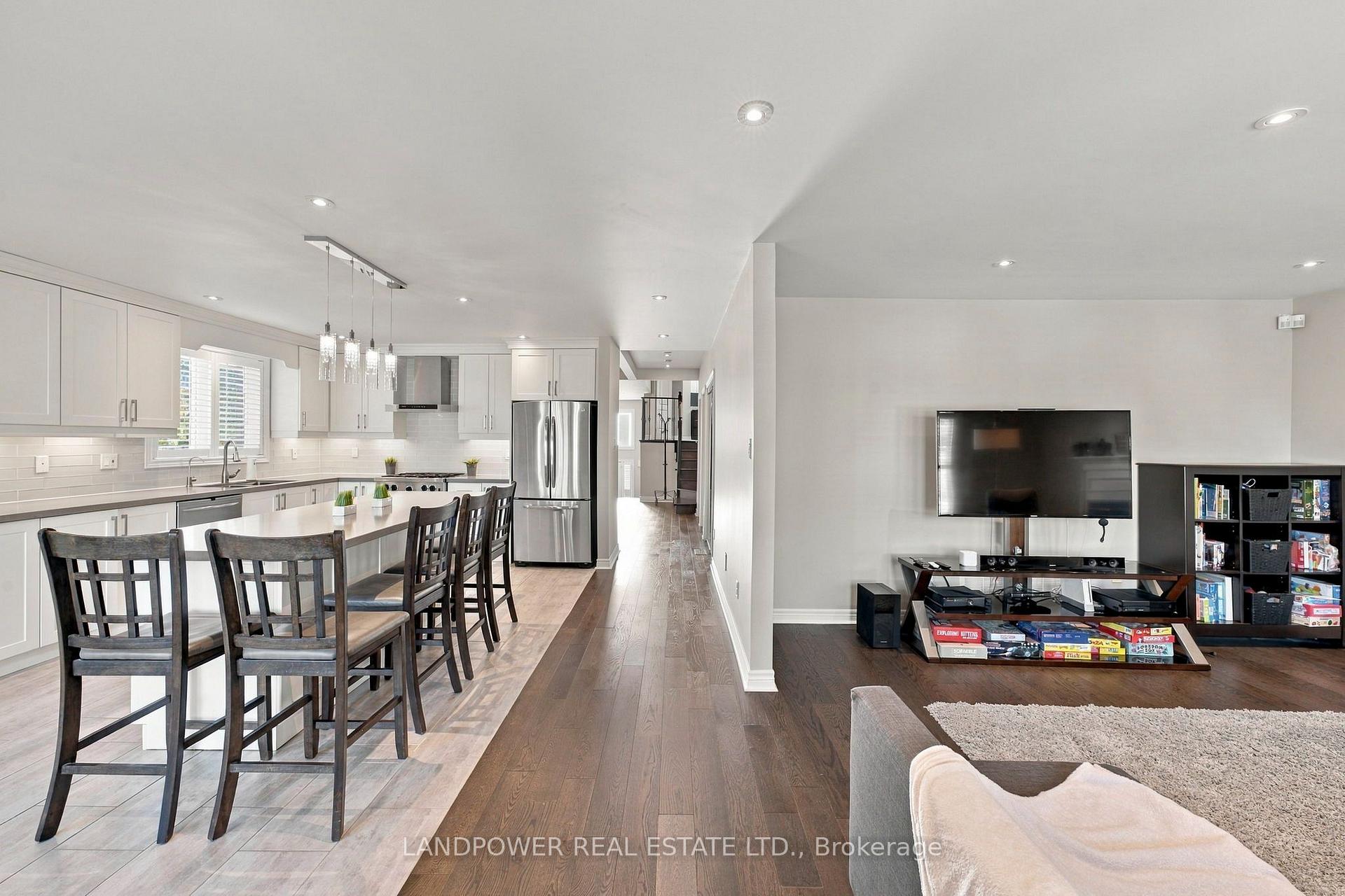 Photo 21 of 109 Melbourne Drive, Richmond Hill, Rouge Woods — HOMEH