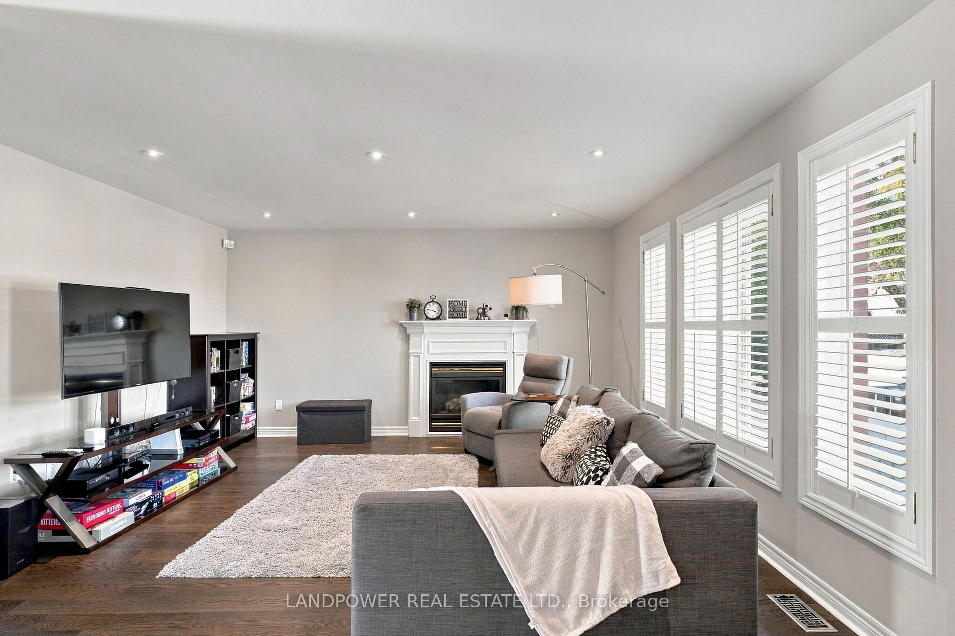 Photo 22 of 109 Melbourne Drive, Richmond Hill, Rouge Woods — HOMEH