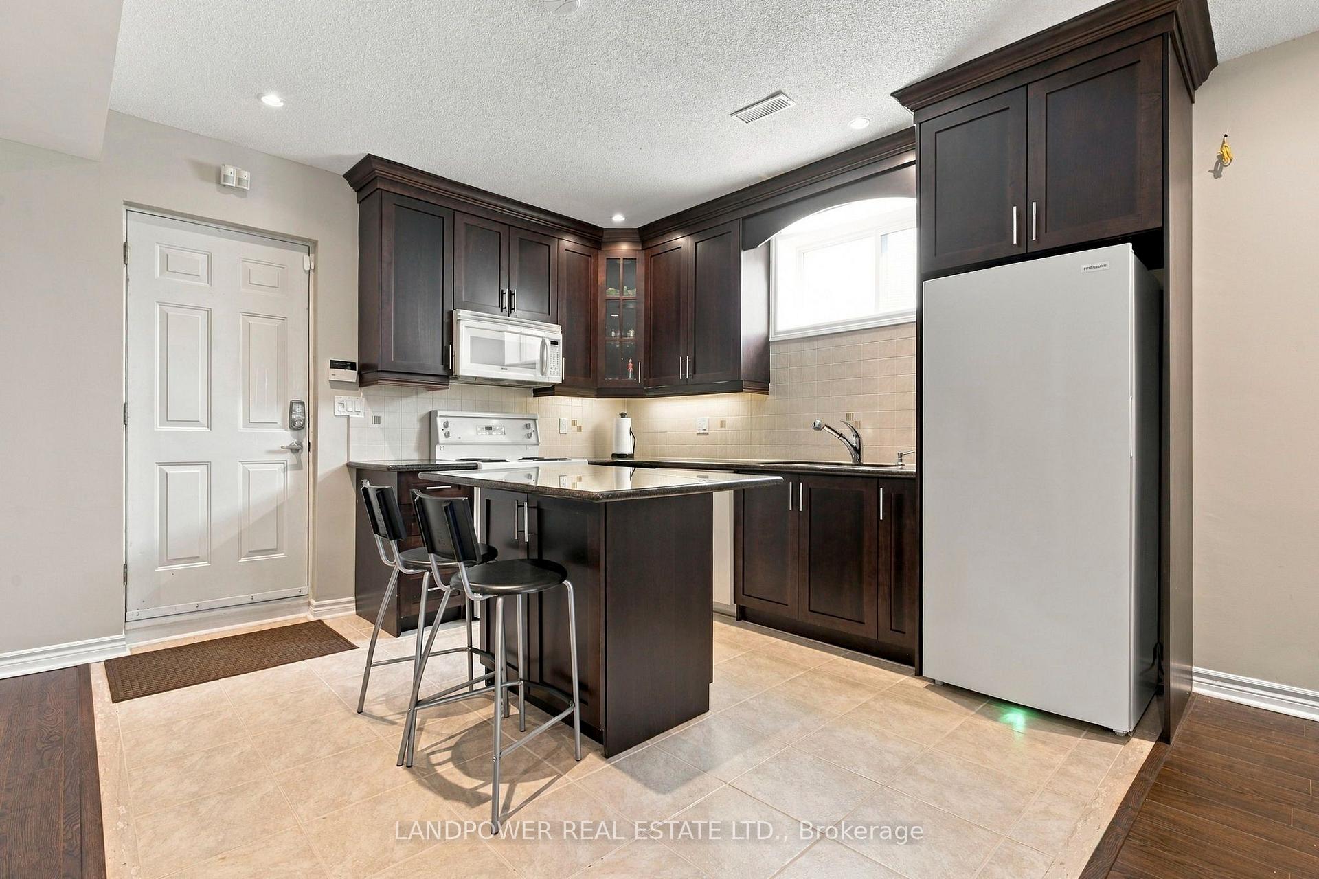 Photo 38 of 109 Melbourne Drive, Richmond Hill, Rouge Woods — HOMEH