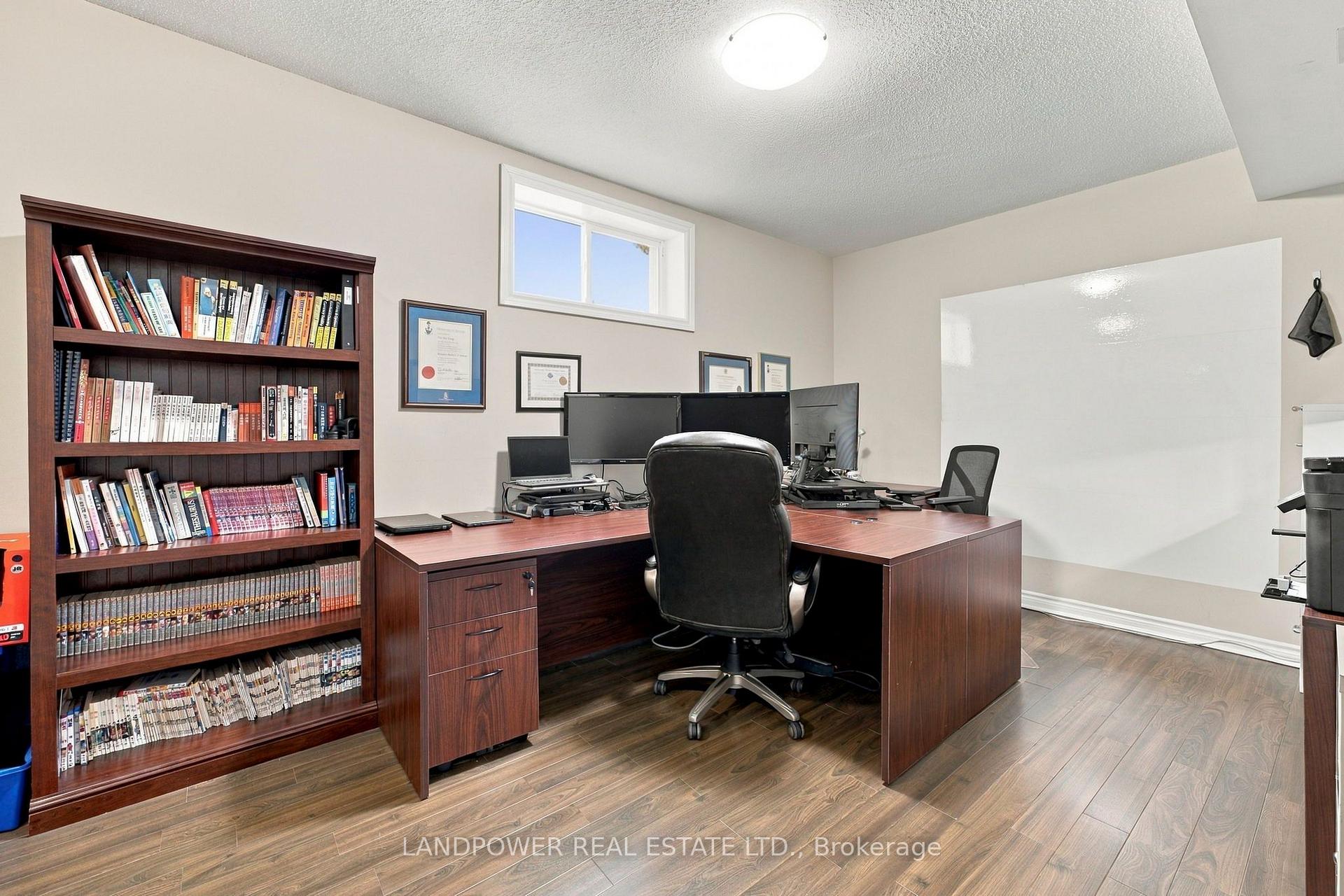 Photo 42 of 109 Melbourne Drive, Richmond Hill, Rouge Woods — HOMEH